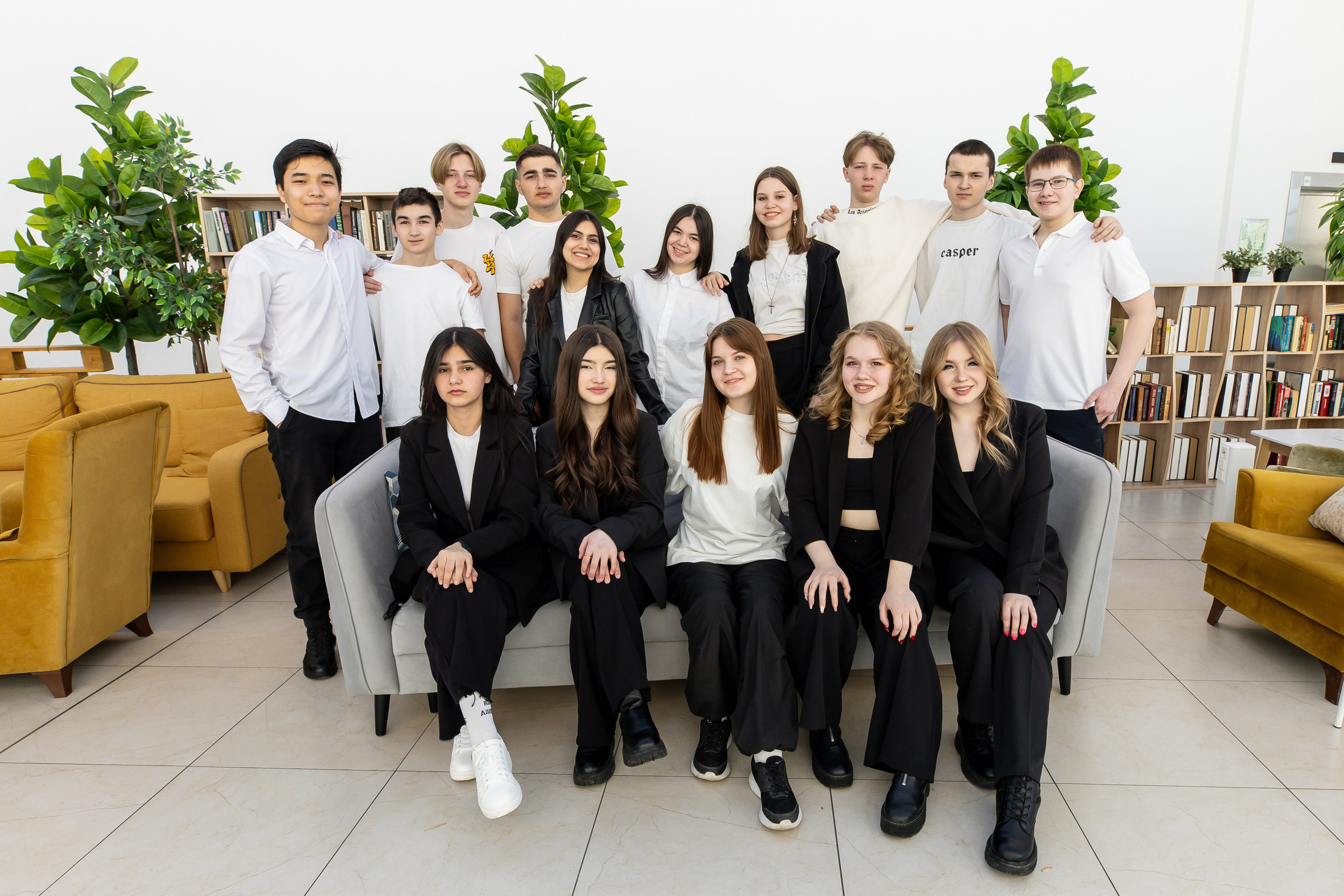 Фото и видео на выпускной в школе и детском саду. Свадебный, семейный видеограф и фотограф в Екатеринбурге Николай Рыков