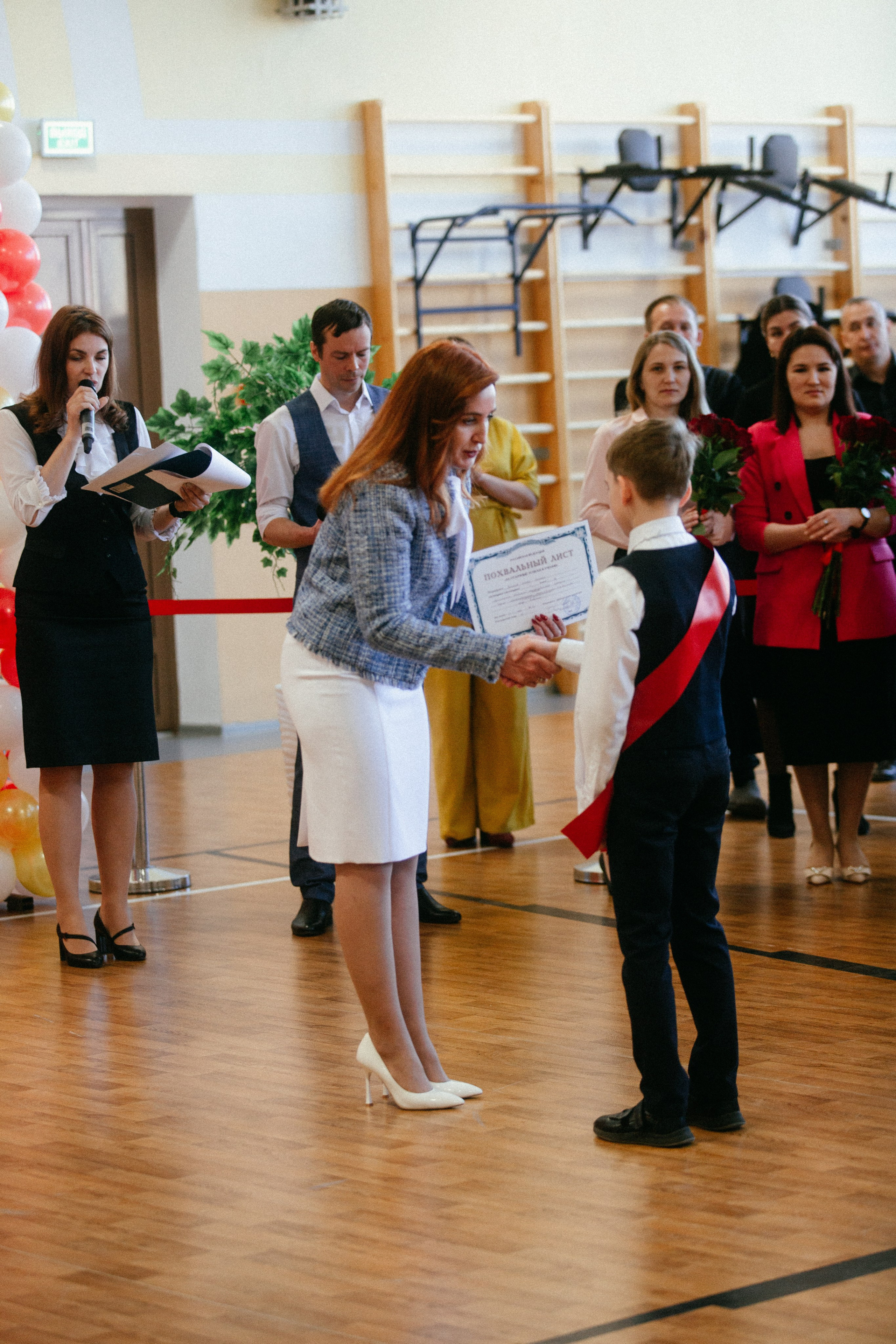 Выпускной в начальной школе. Арт-фотограф Крис Л. в Тобольске: портрет, семейные, свадьбы