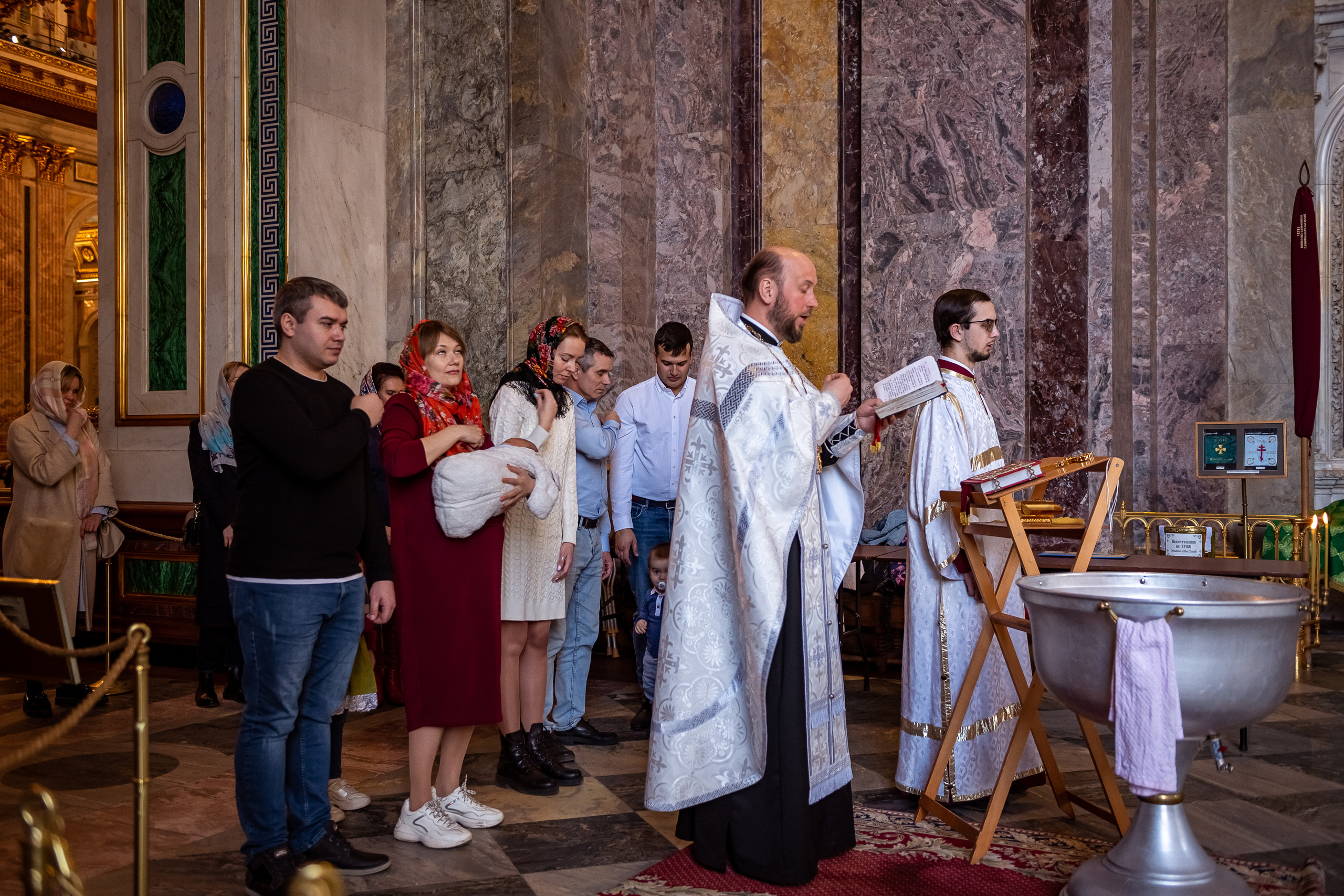 Крещение Исаакиевский собор. КОНТЕНТ | БРЕНД фотограф Санкт-Петербург — Жанна Олтаржевская