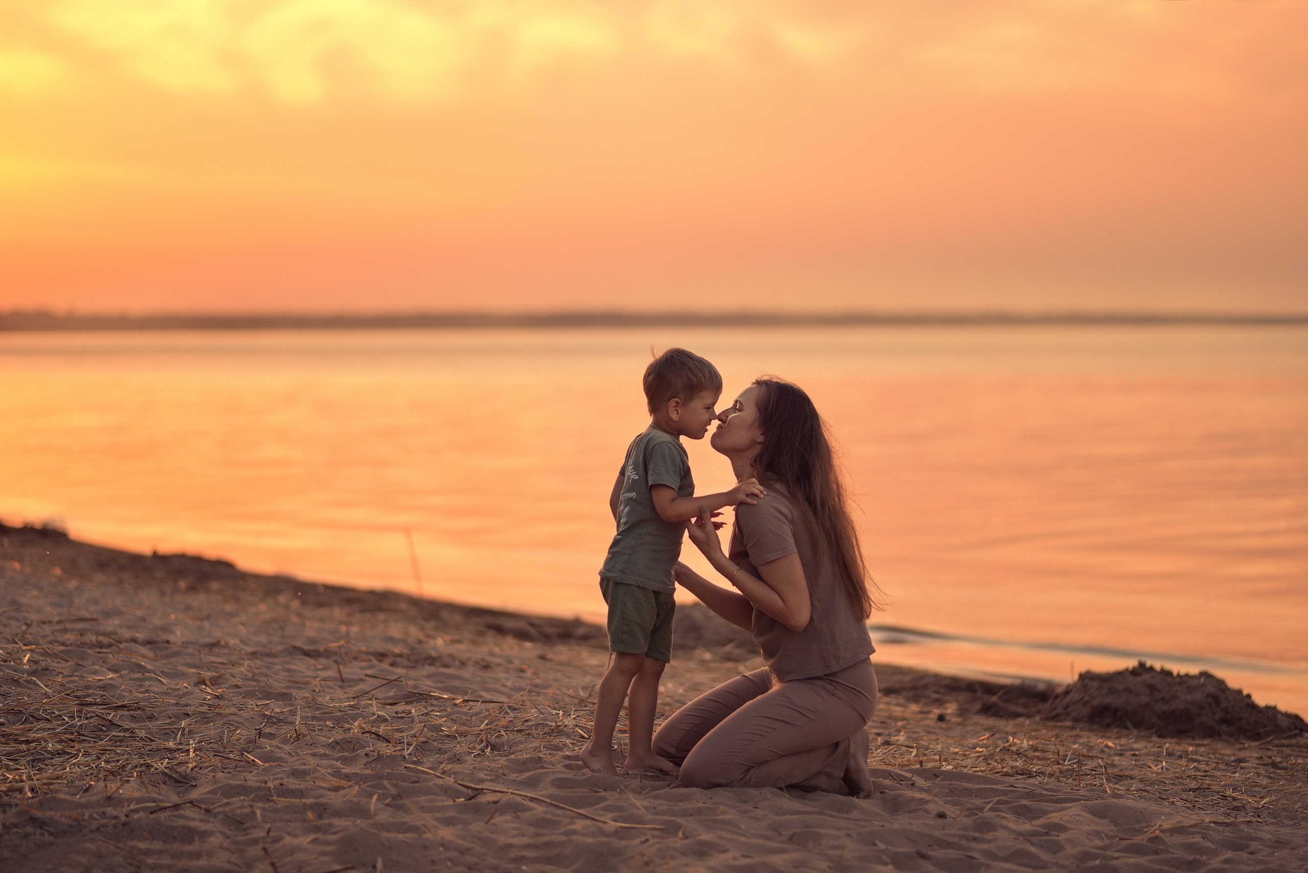 Фотосессия Гали и Демы на озере. Детский и семейный фотограф в Санкт-Петербурге и Мурманске Ксения Дуде