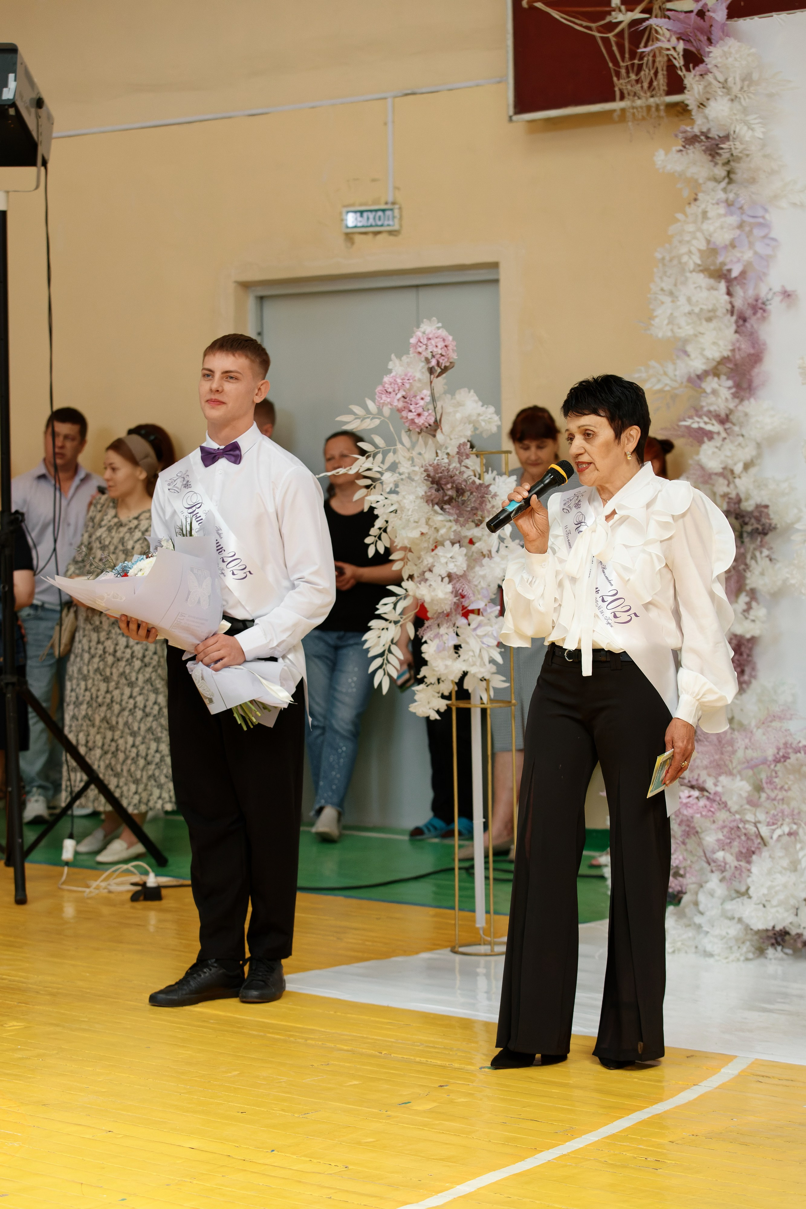 Последний звонок Школа № 42. Семейный фотограф — Макс Белогрудов