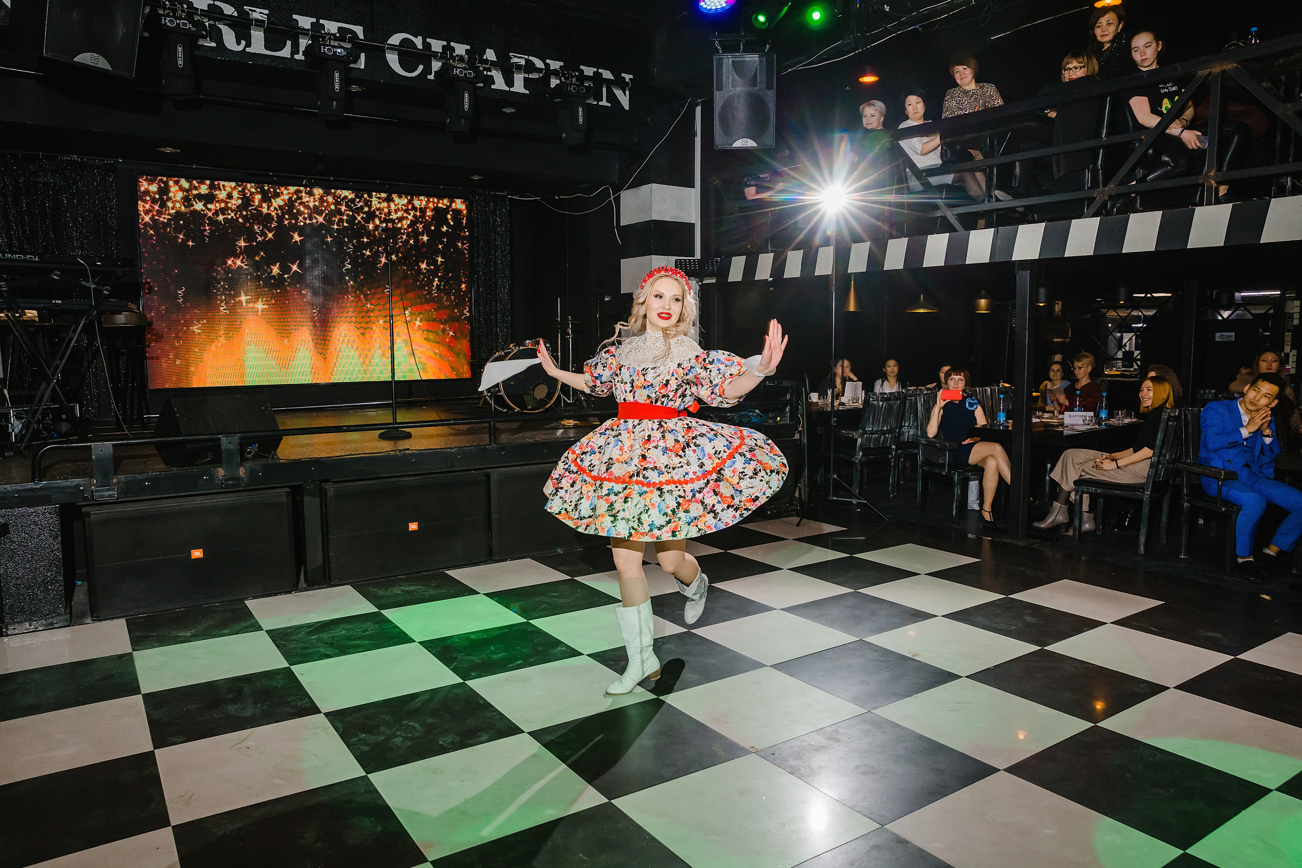 Шоу Талантов Миссис Бурятия. Фотограф и видеограф в Улан-Удэ: Аюна Габагуева и Артём Шаханов