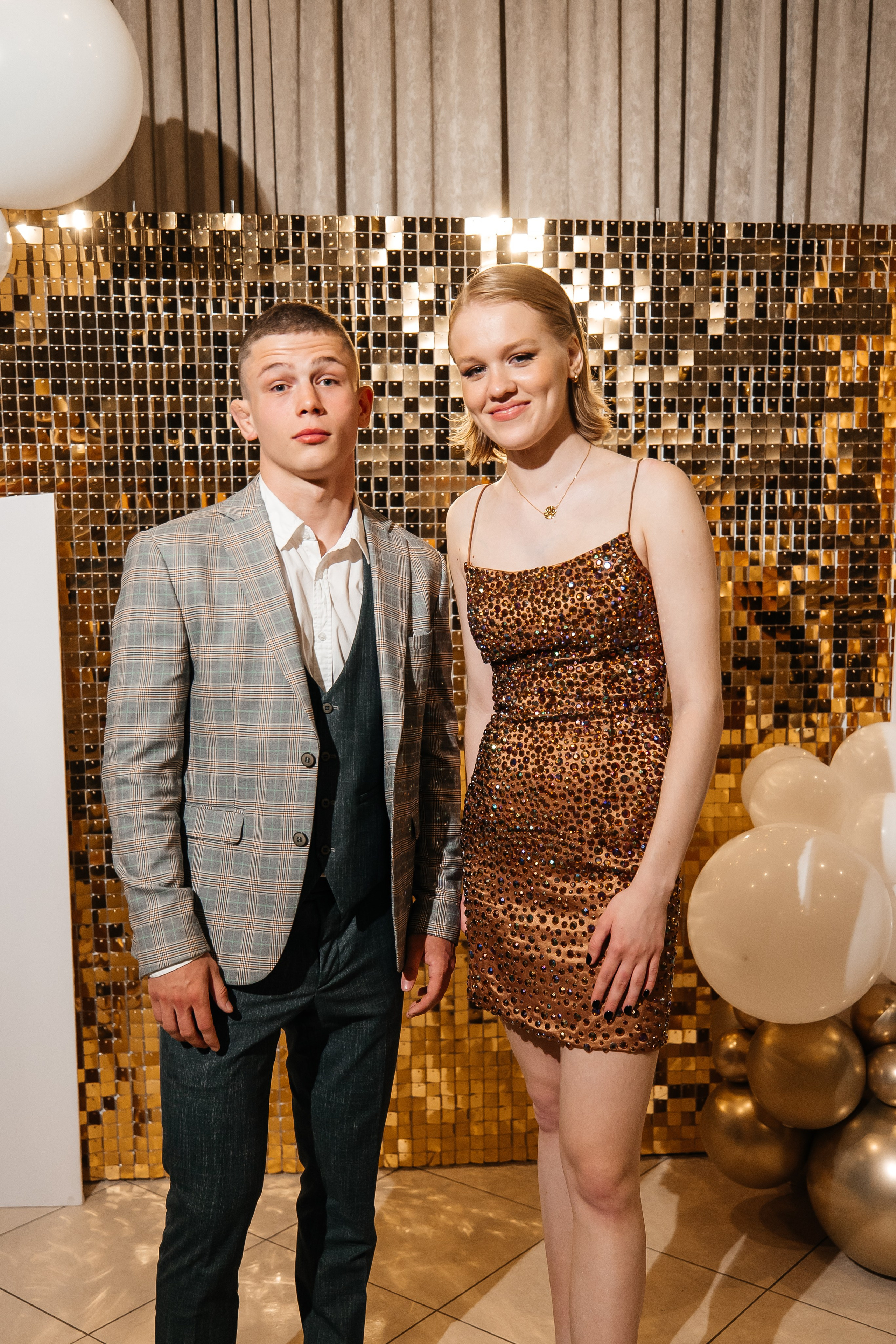 2023-06-23 Выпускной МБОУ СОШ № 10. Фотограф в Красноярске