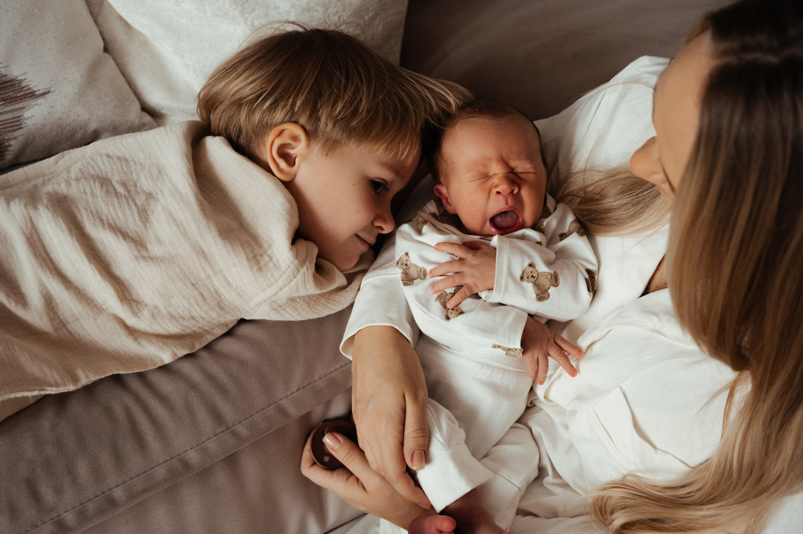 Леночка. Профессиональный фотограф беременности в СПБ. Стильные фотосессии беременности в стиле минимализм и классическая фотография
