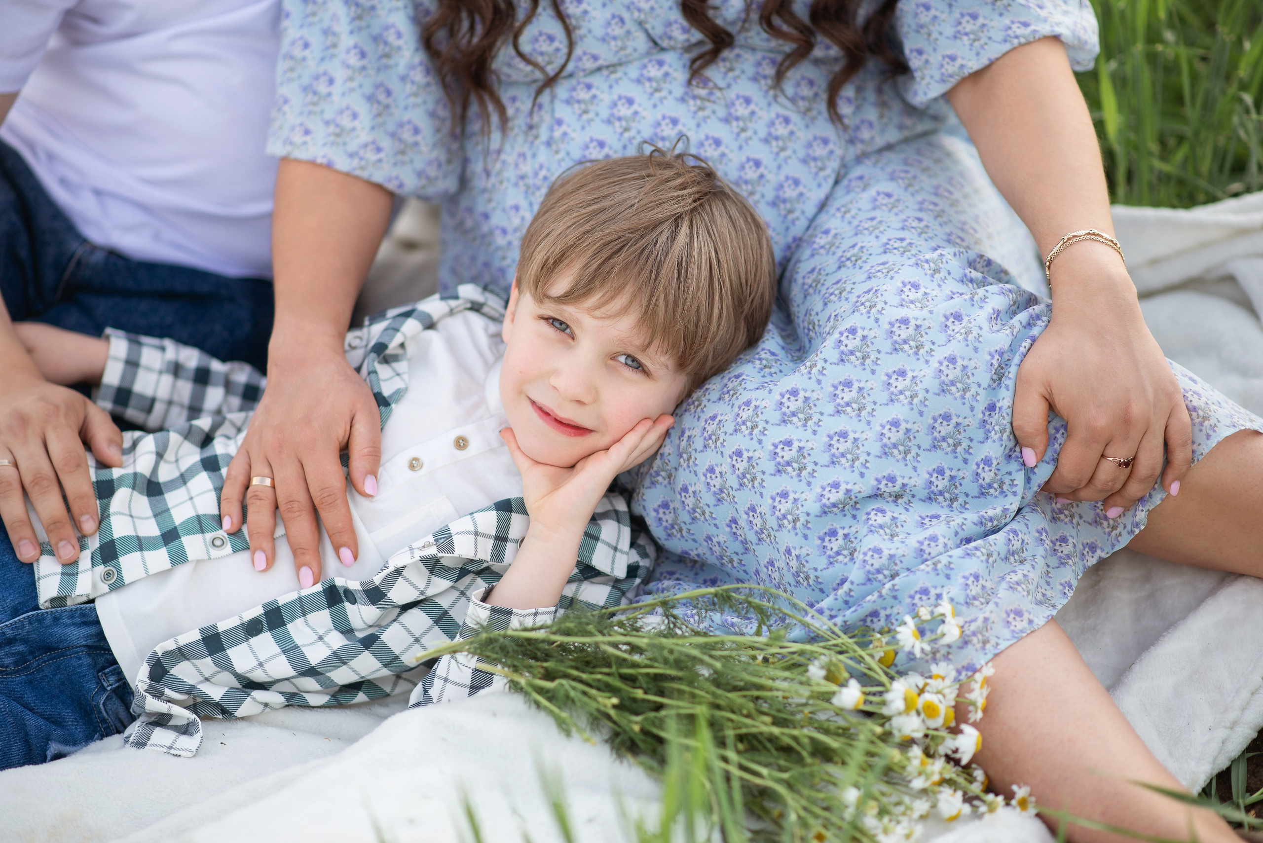 Съемка в поле. Фотограф новорожденных Екатеринбург, Первоуральск
