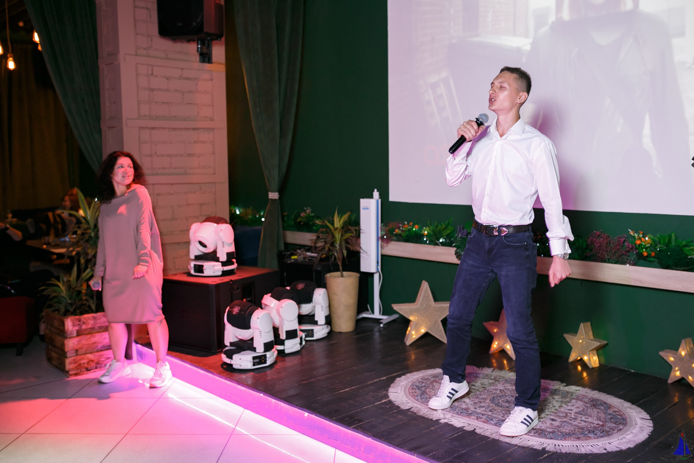 Караоке бар Bravo. Фотограф в Воронеже Иван Самодуров