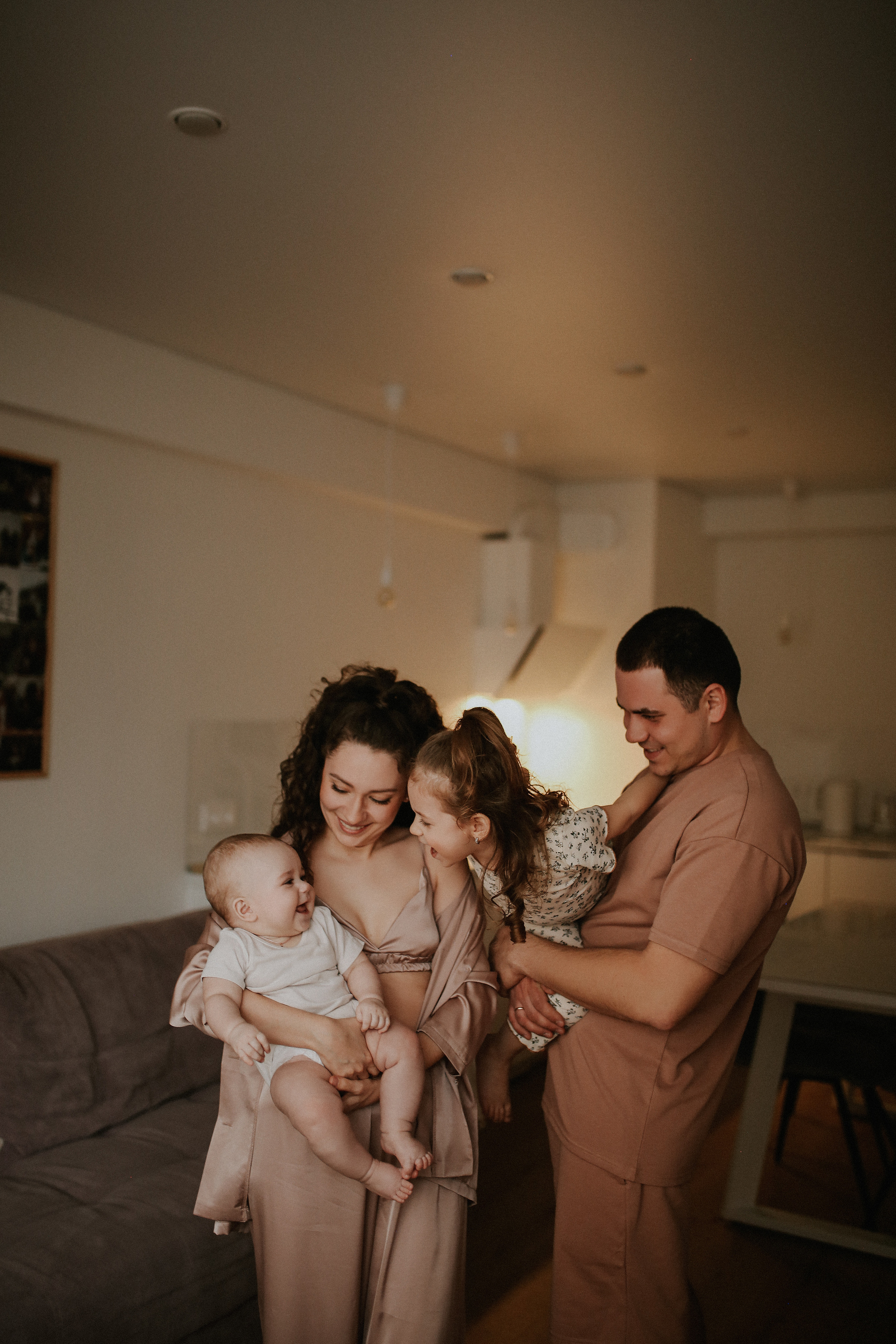 Лера, Леша, Ксюшка и Викуля. Семейный фотограф в Новороссийске и Анапе Александра Яковлева