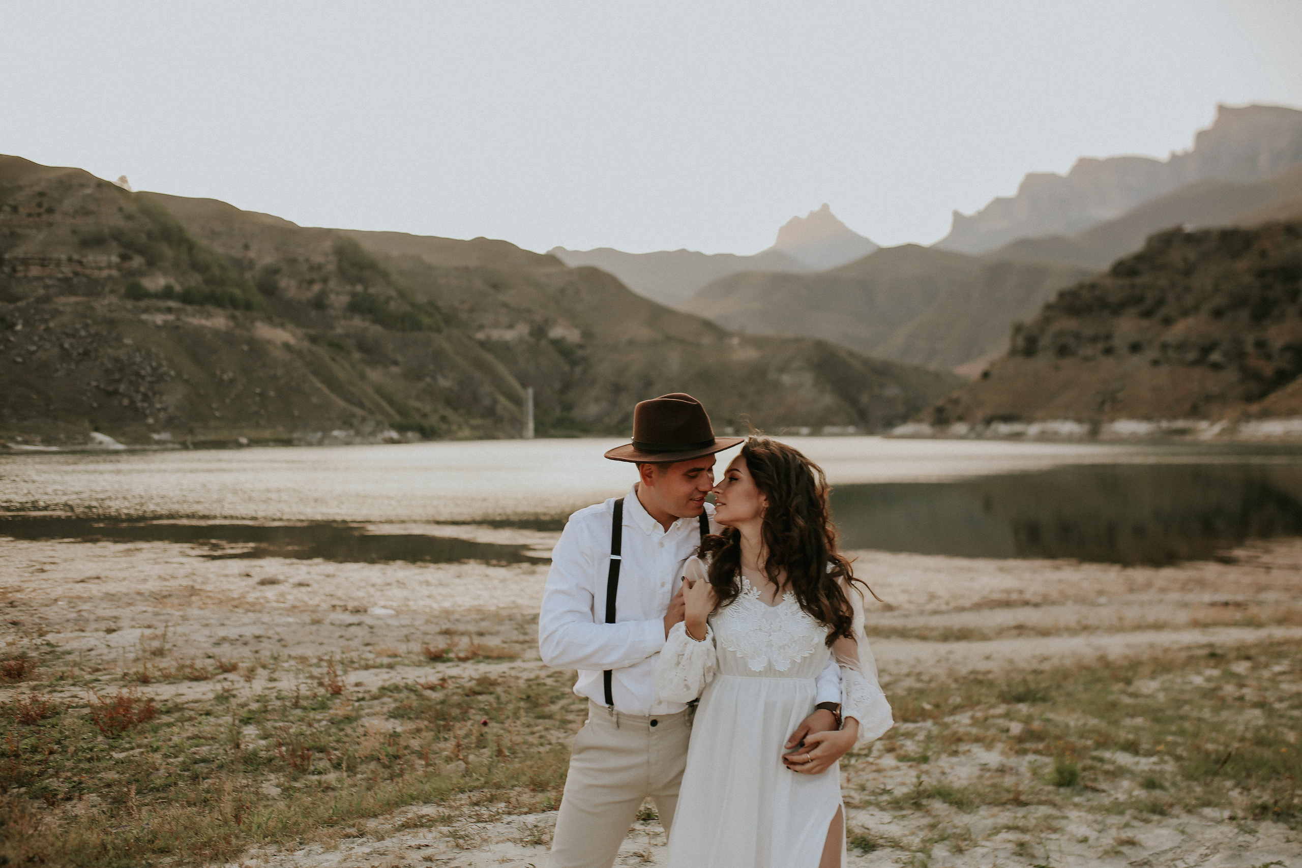 Озеро Гижгит Лера и Леша. Семейный фотограф в Новороссийске и Анапе Александра Яковлева