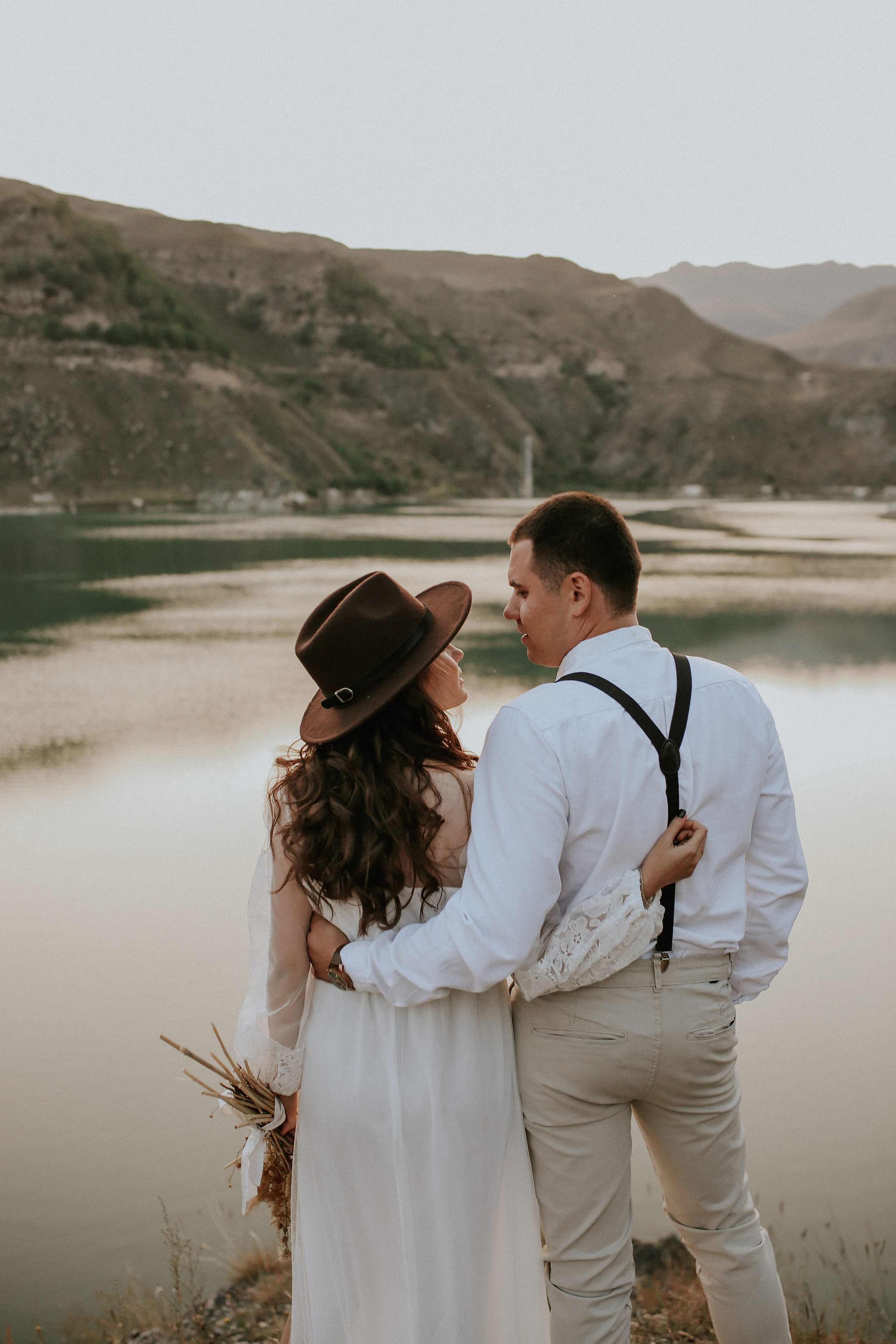 Озеро Гижгит Лера и Леша. Семейный фотограф в Новороссийске и Анапе Александра Яковлева