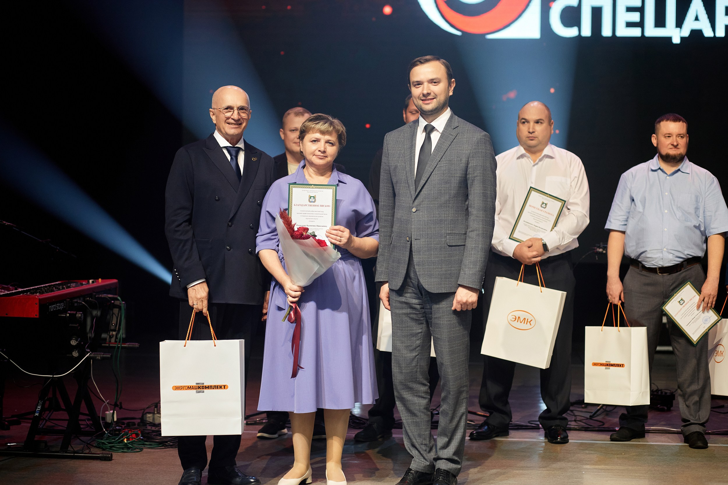 Спецарматура. Свадебный фотограф Челябинск, Екатеринбург, Курган — Виктор Слуднов