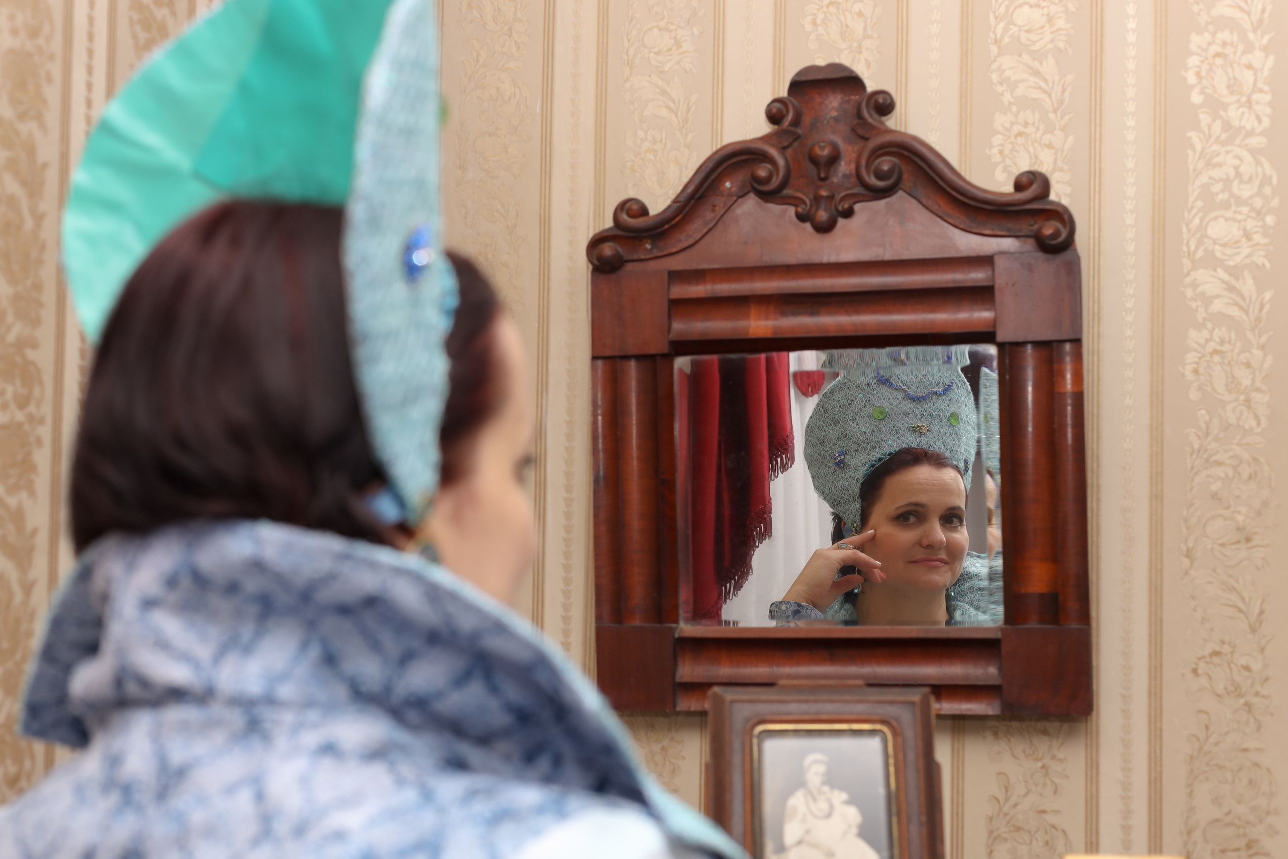 Съемка одежды в историческом интерьере. Фотограф в Туле Крупский АнДРей. Фотостудия «КАДР71» в Туле