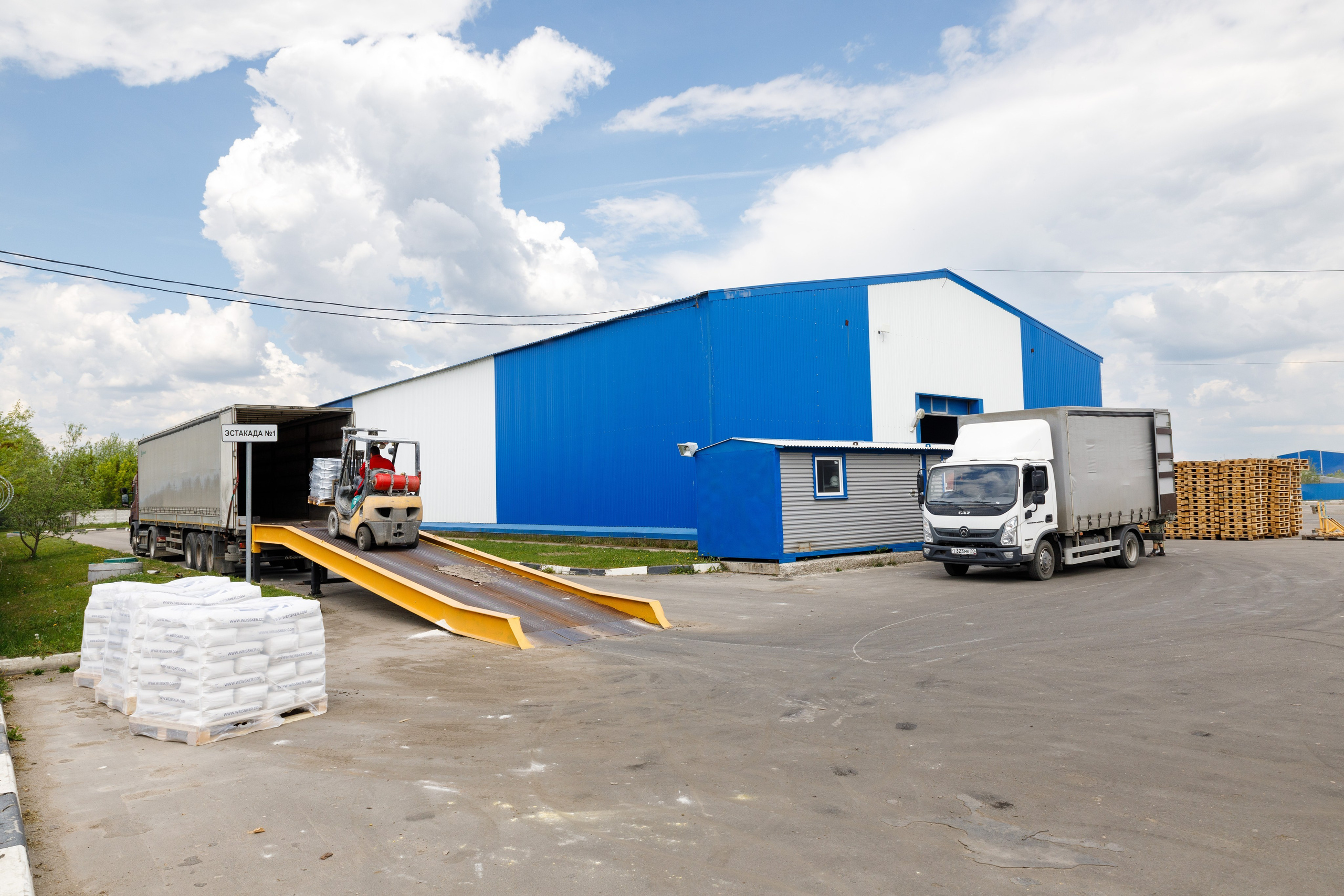 Рекламная и предметная съёмка. Фотоателье и полиграфия | Красивые фотосессии, сувениры с фото | Ремонт смартфонов, ноутбуков и техники в Коломне Zinovyev Team