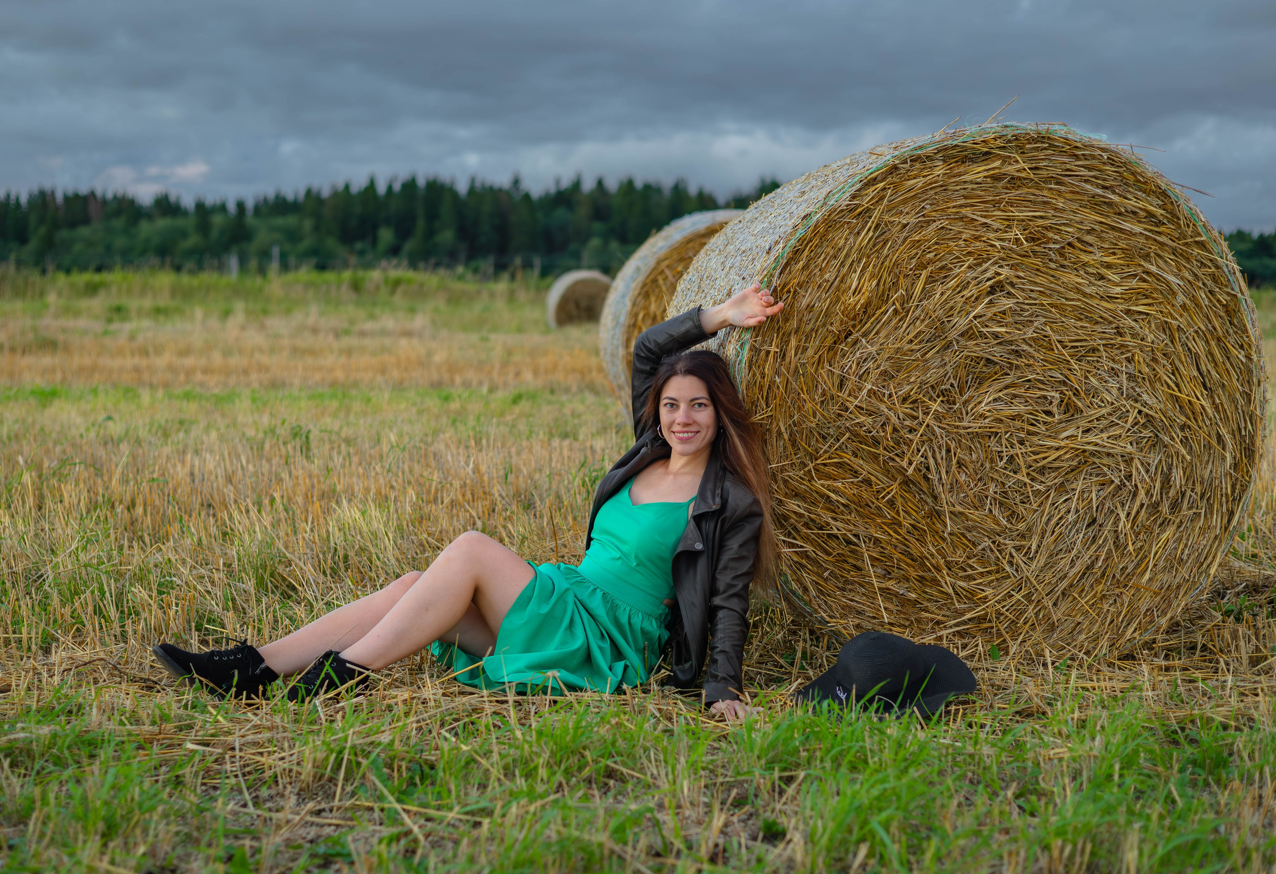 Анастасия. Закат в поле. Портретный фотограф Панферова Регина г. Санкт-Петербург, г. Казань