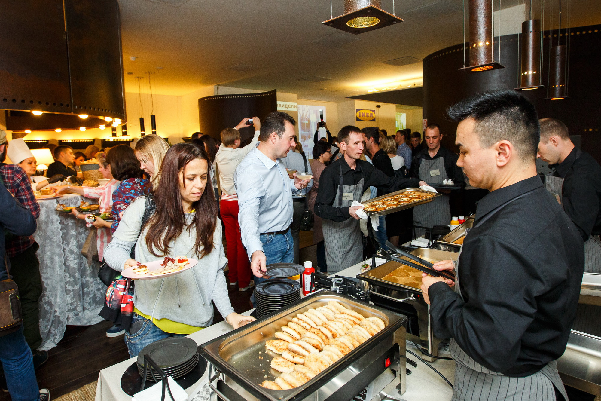 Презентация нового каталога IKEA 2018 в театре Современник. Фотограф Иван Недорез