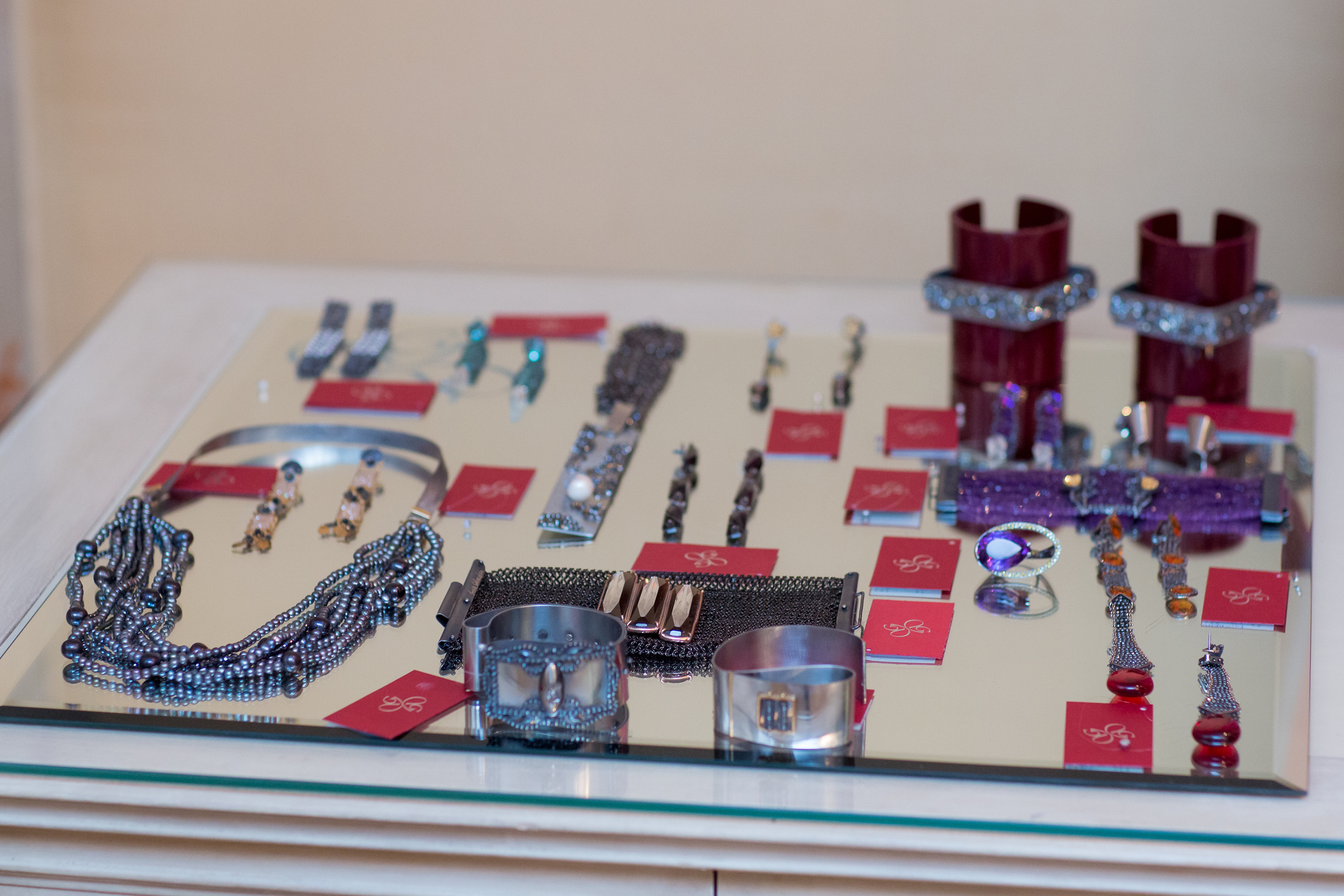 ARNGOLDT закрытый показ в салоне de Cournay. Фотограф Иван Недорез