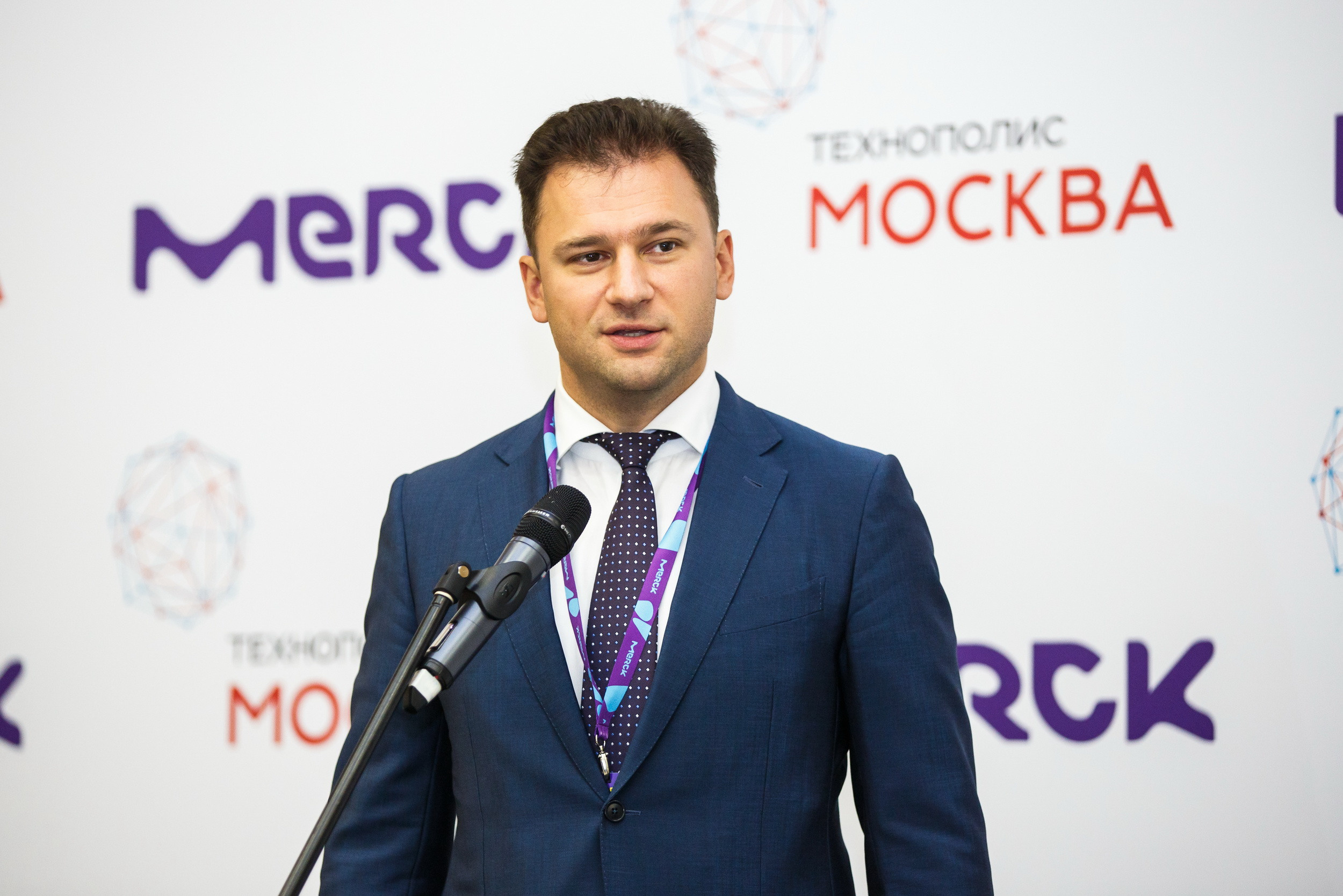 Открытие лаборатории MERCK в Технополисе. Фотограф Иван Недорез