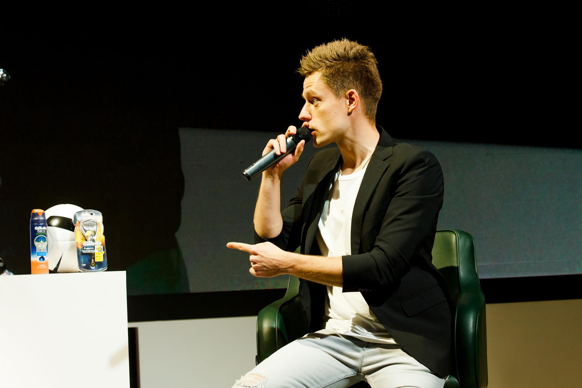 Федор Смолов лицо Gilette Россия. Фотограф Иван Недорез