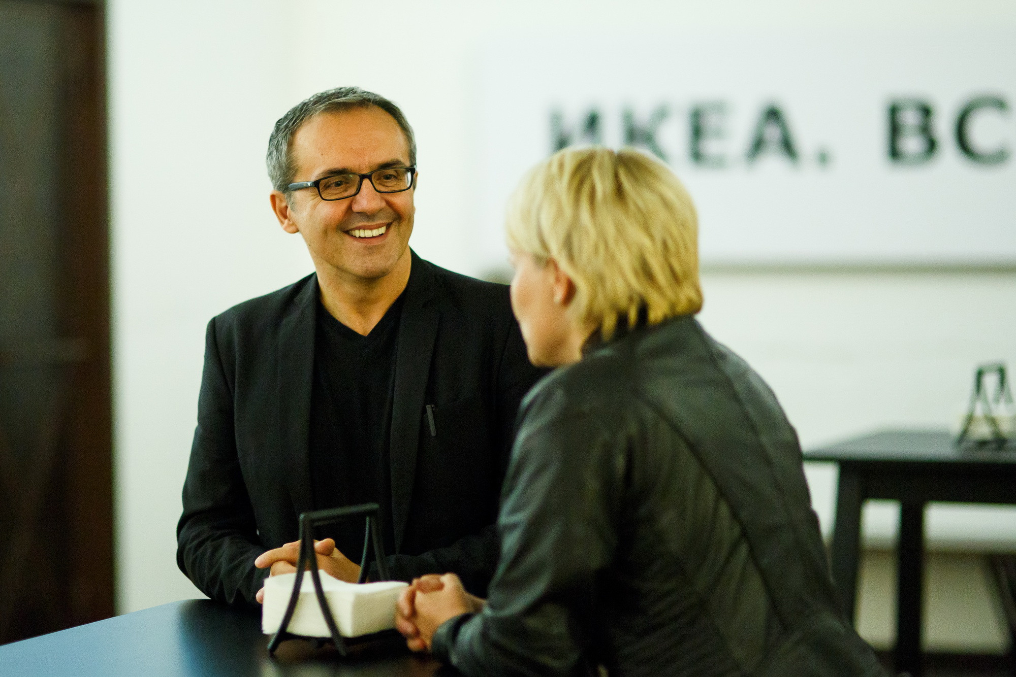 Презентация нового каталога IKEA 2018 в театре Современник. Фотограф Иван Недорез