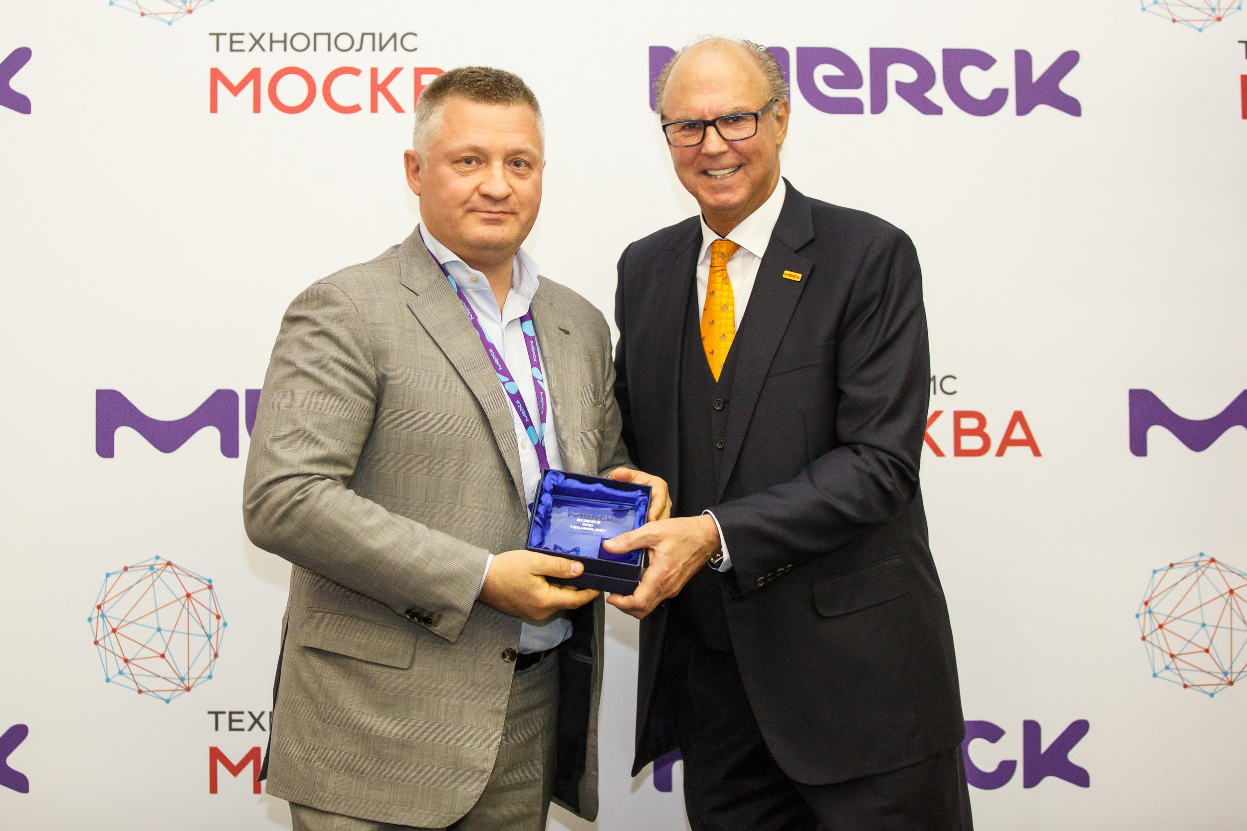 Открытие лаборатории MERCK в Технополисе. Фотограф Иван Недорез