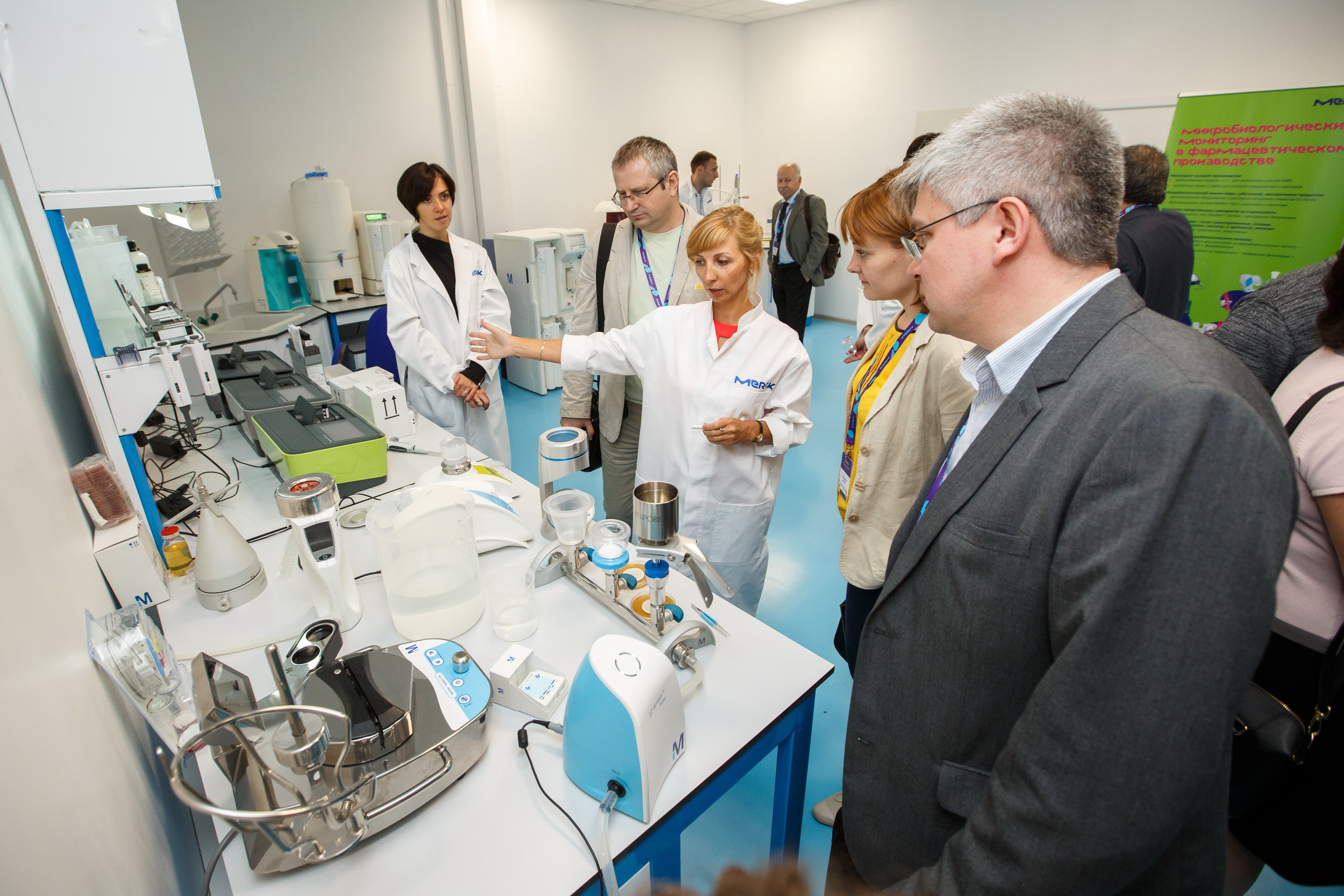 Открытие лаборатории MERCK в Технополисе. Фотограф Иван Недорез
