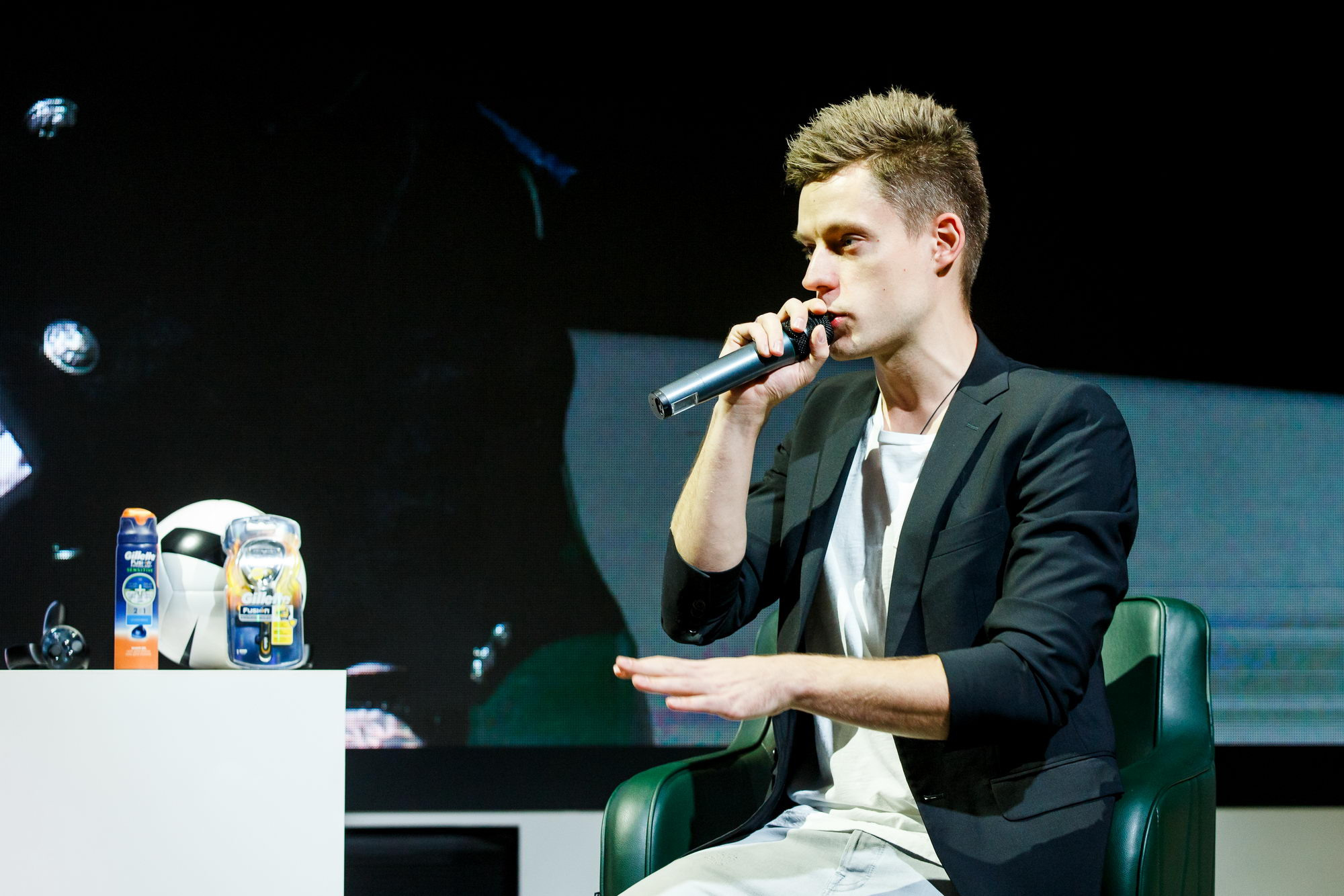 Федор Смолов лицо Gilette Россия. Фотограф Иван Недорез