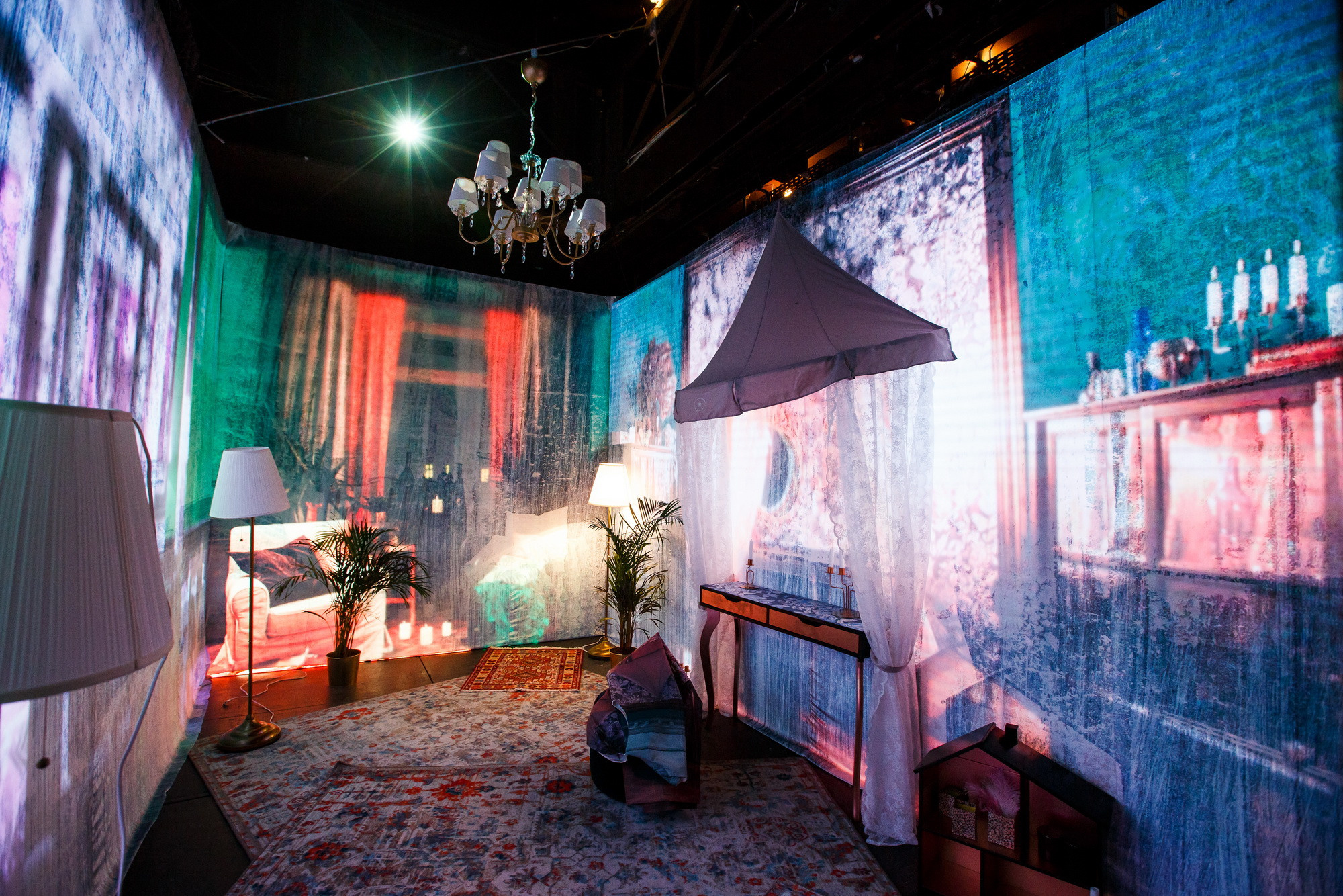 Презентация нового каталога IKEA 2018 в театре Современник. Фотограф Иван Недорез