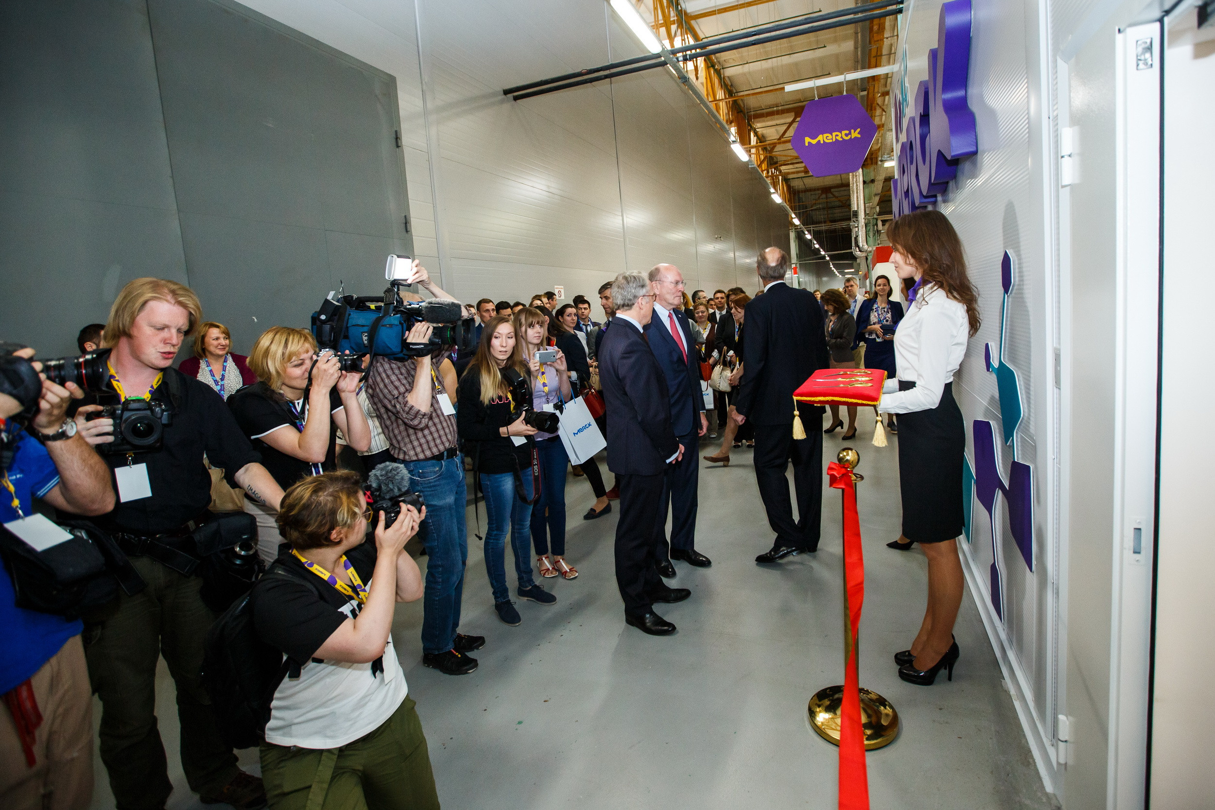 Открытие лаборатории MERCK в Технополисе. Фотограф Иван Недорез
