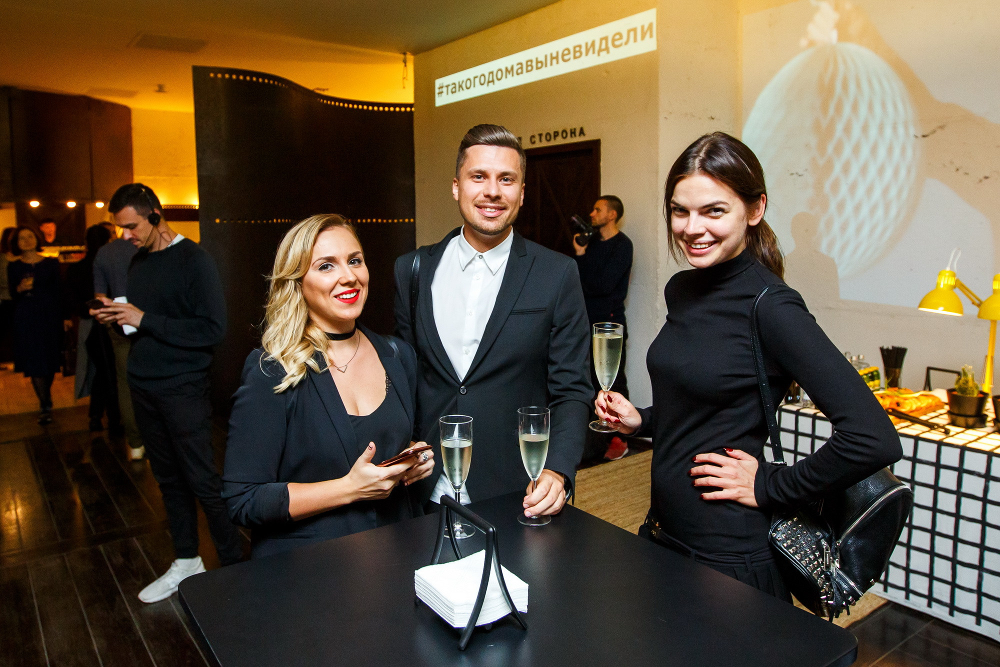 Презентация нового каталога IKEA 2018 в театре Современник. Фотограф Иван Недорез