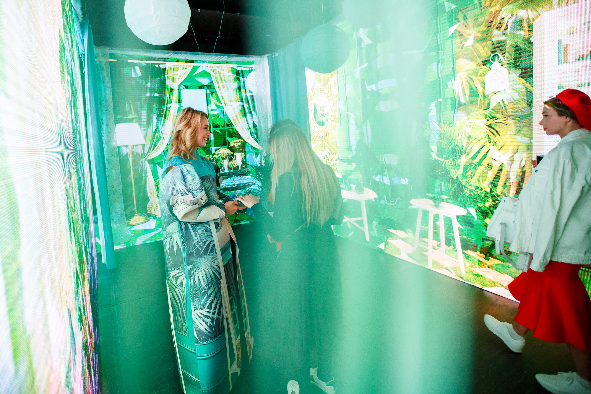 Презентация нового каталога IKEA 2018 в театре Современник. Фотограф Иван Недорез