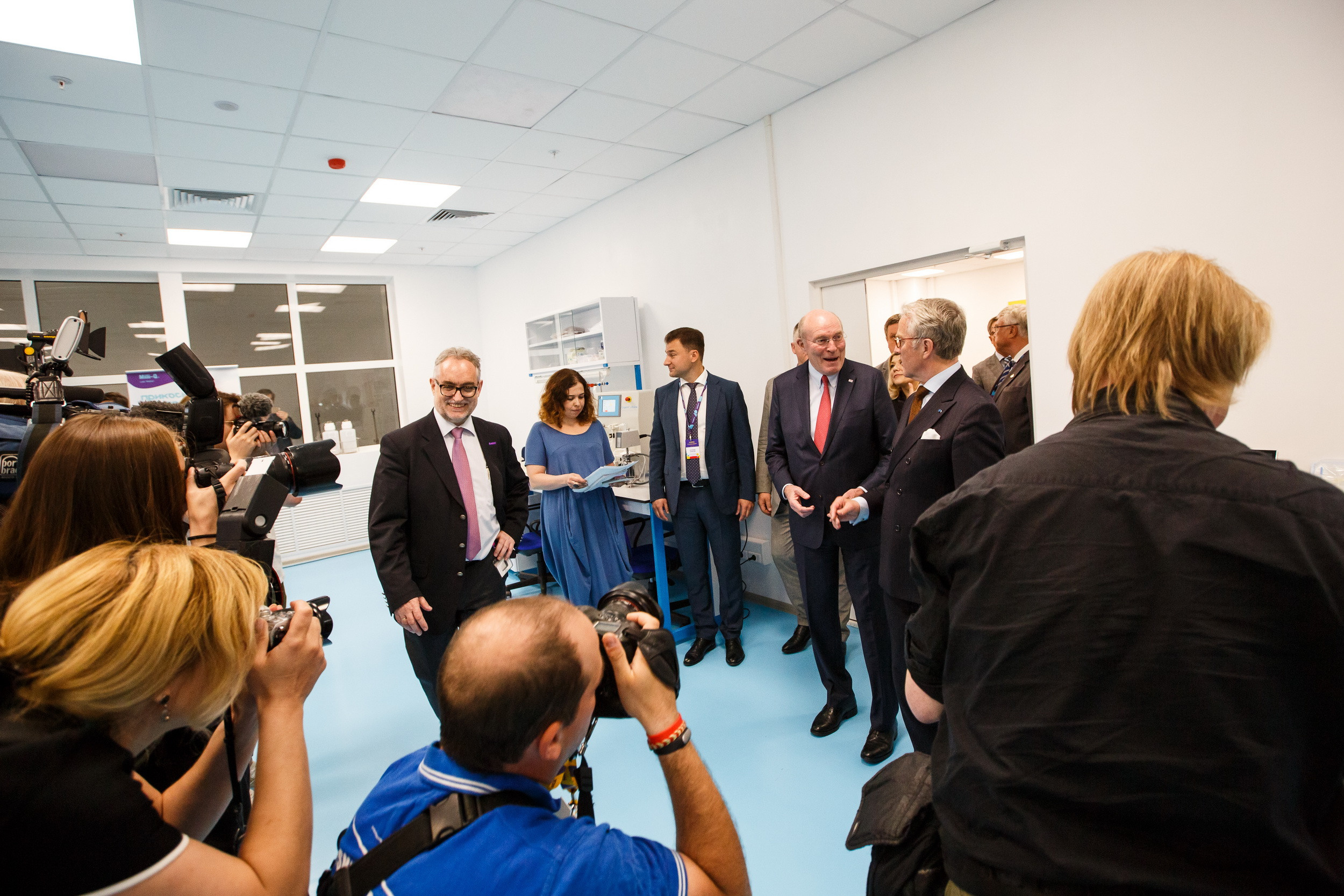 Открытие лаборатории MERCK в Технополисе. Фотограф Иван Недорез