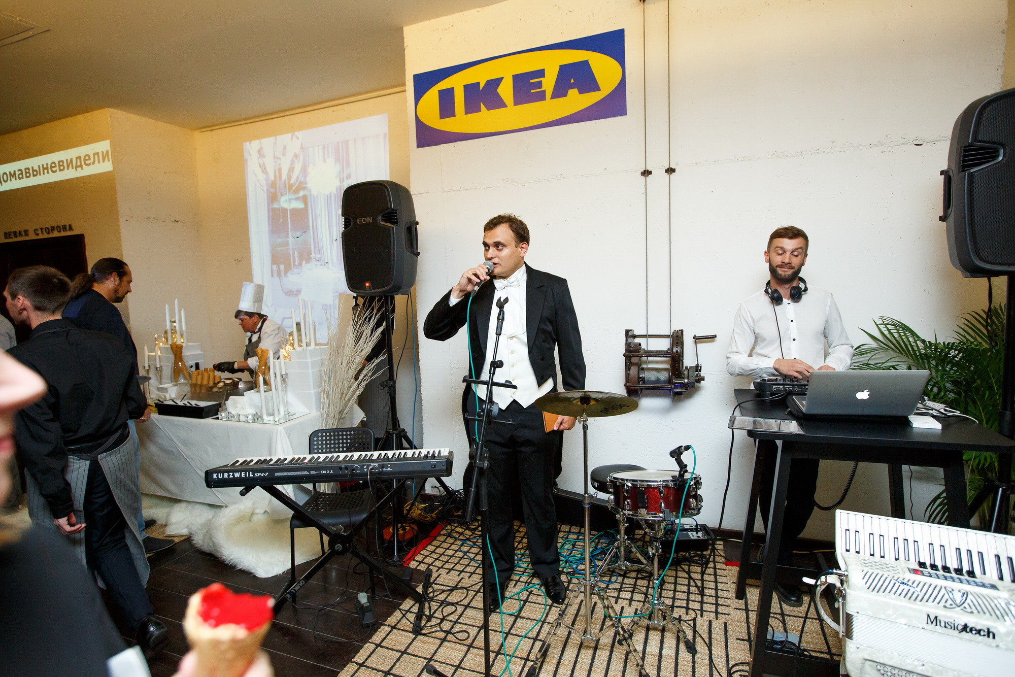 Презентация нового каталога IKEA 2018 в театре Современник. Фотограф Иван Недорез