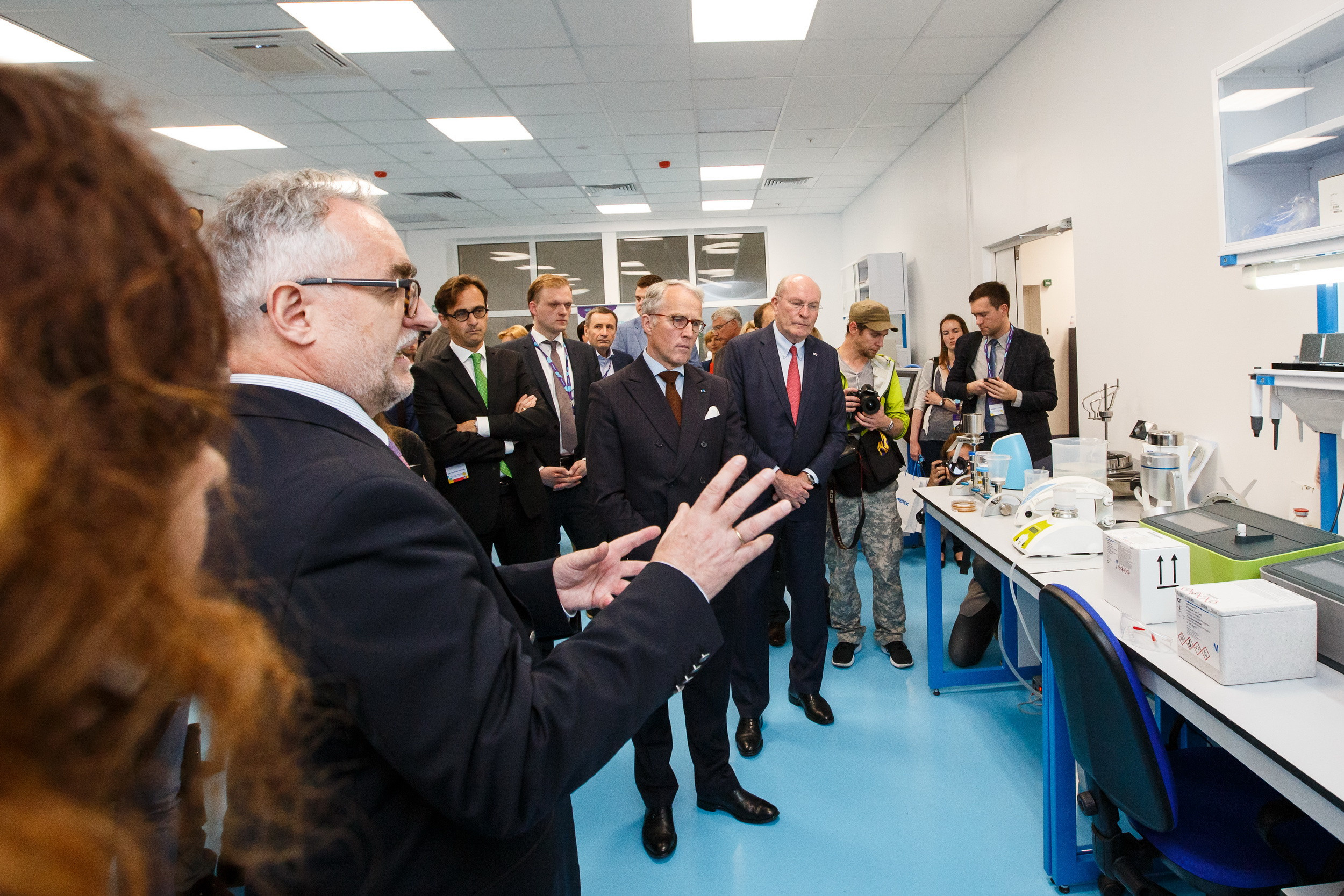 Открытие лаборатории MERCK в Технополисе. Фотограф Иван Недорез