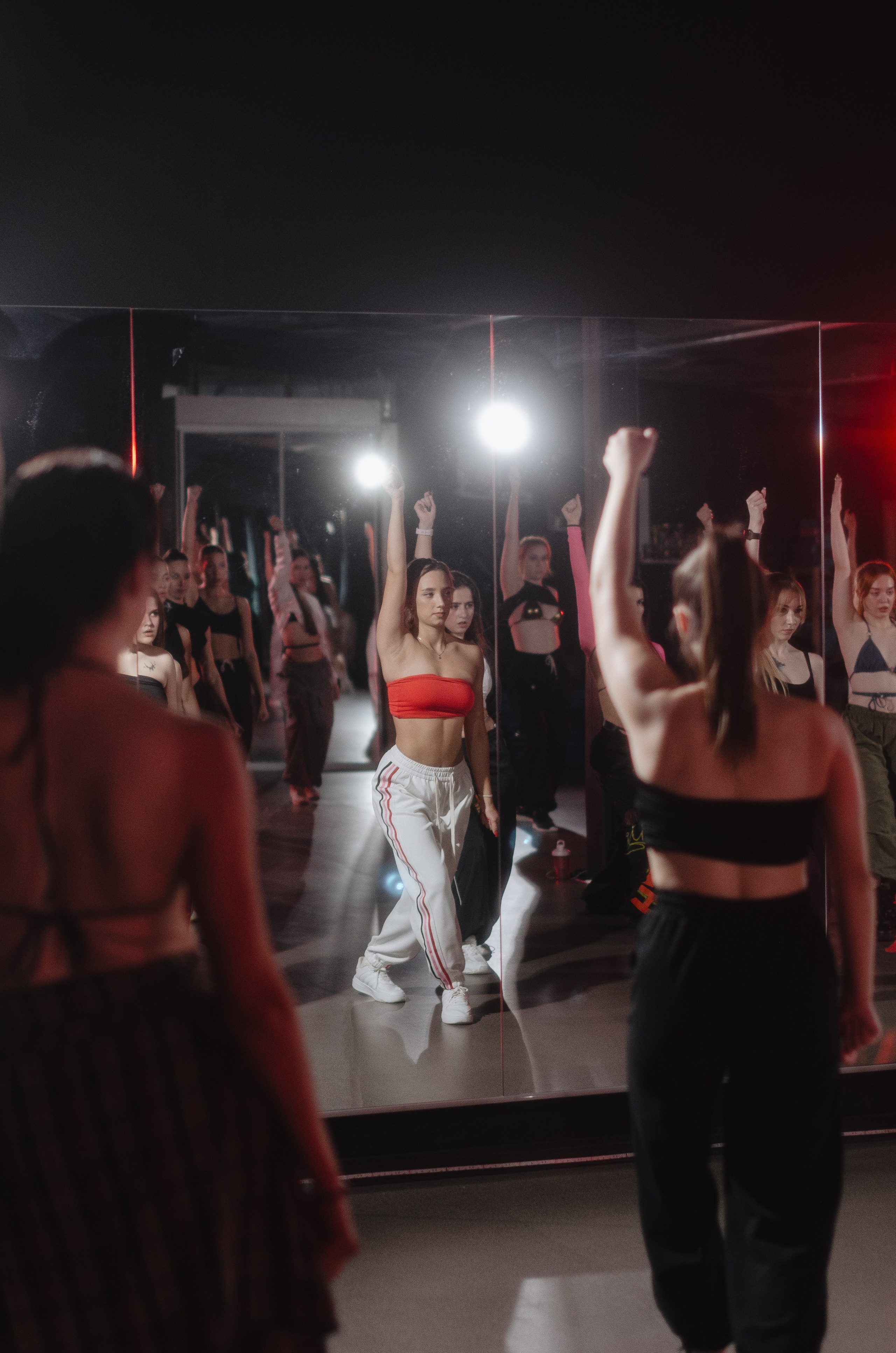 Мастер-классы по High Heels/Girly hip-hop от Оксаны ATTA. Денисова Аля — фотограф для парных съемок и индивидуальных историй в Барнауле