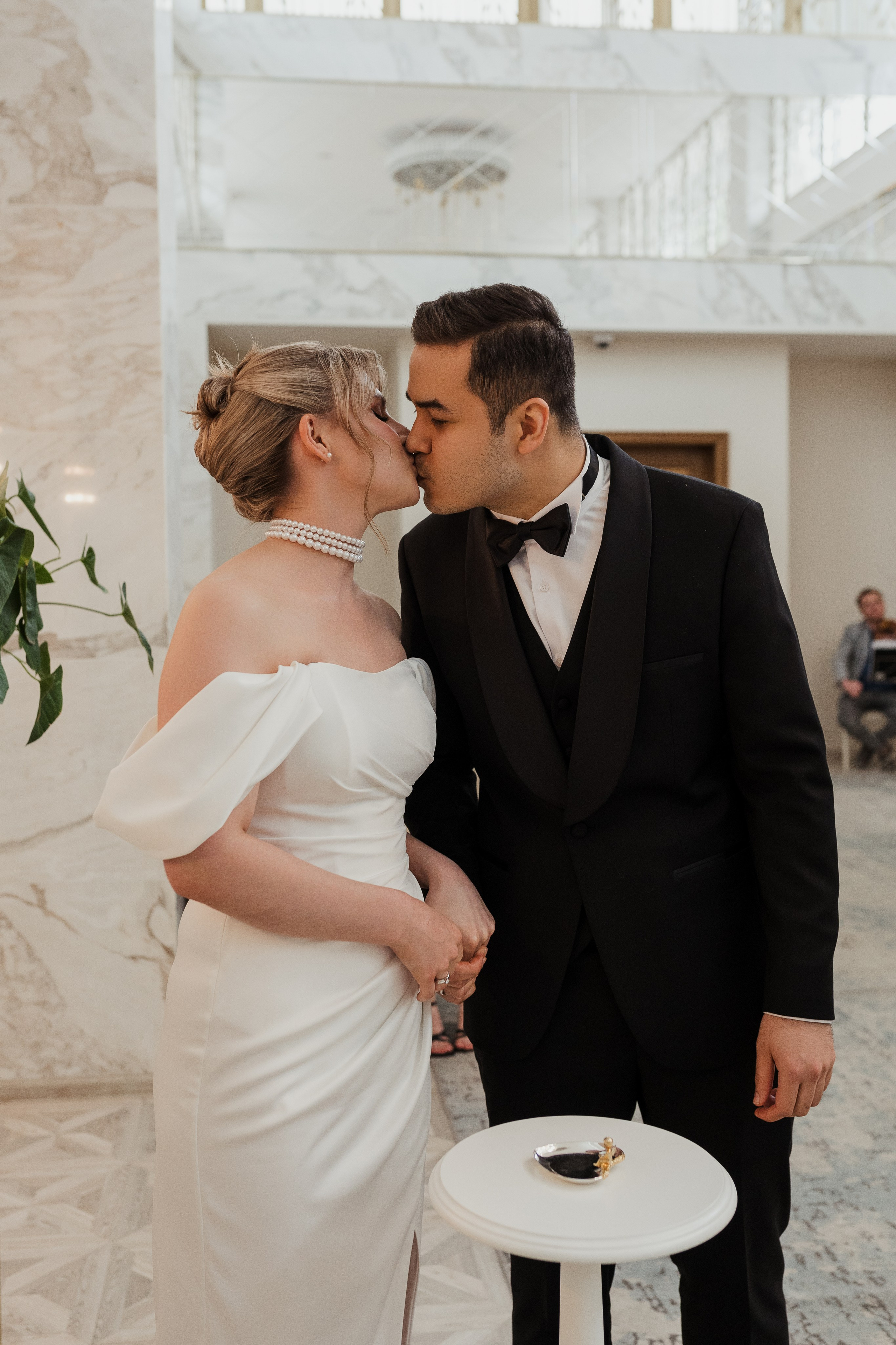 Свадебная фотопрогулка в Москве по центру. Свадебный фотограф в Москве Анна Полушина