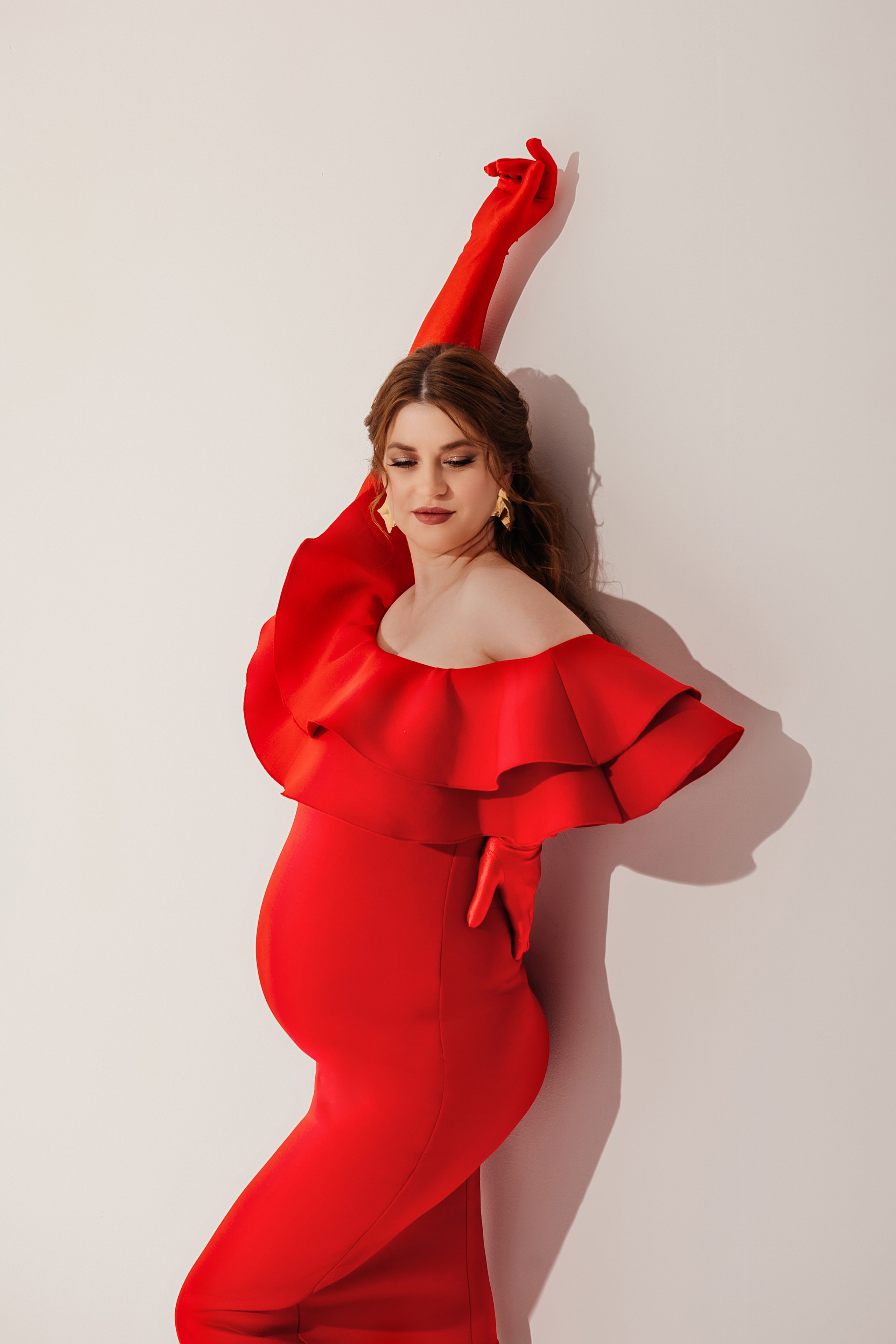 Красное платье с воланом. Фотограф Анна Качан