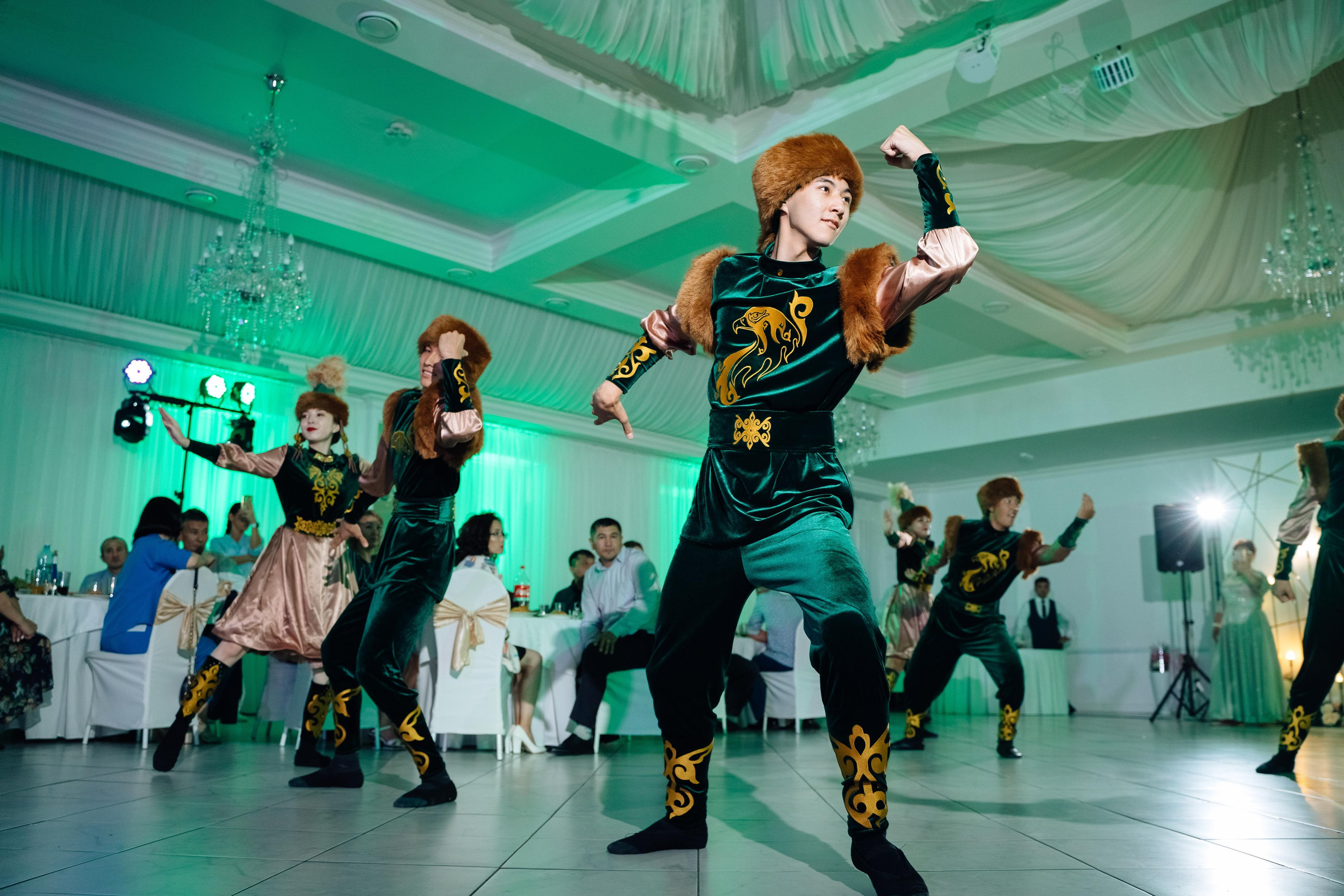 Серик и Анжела. Гайса Мамиев фотограф Омск