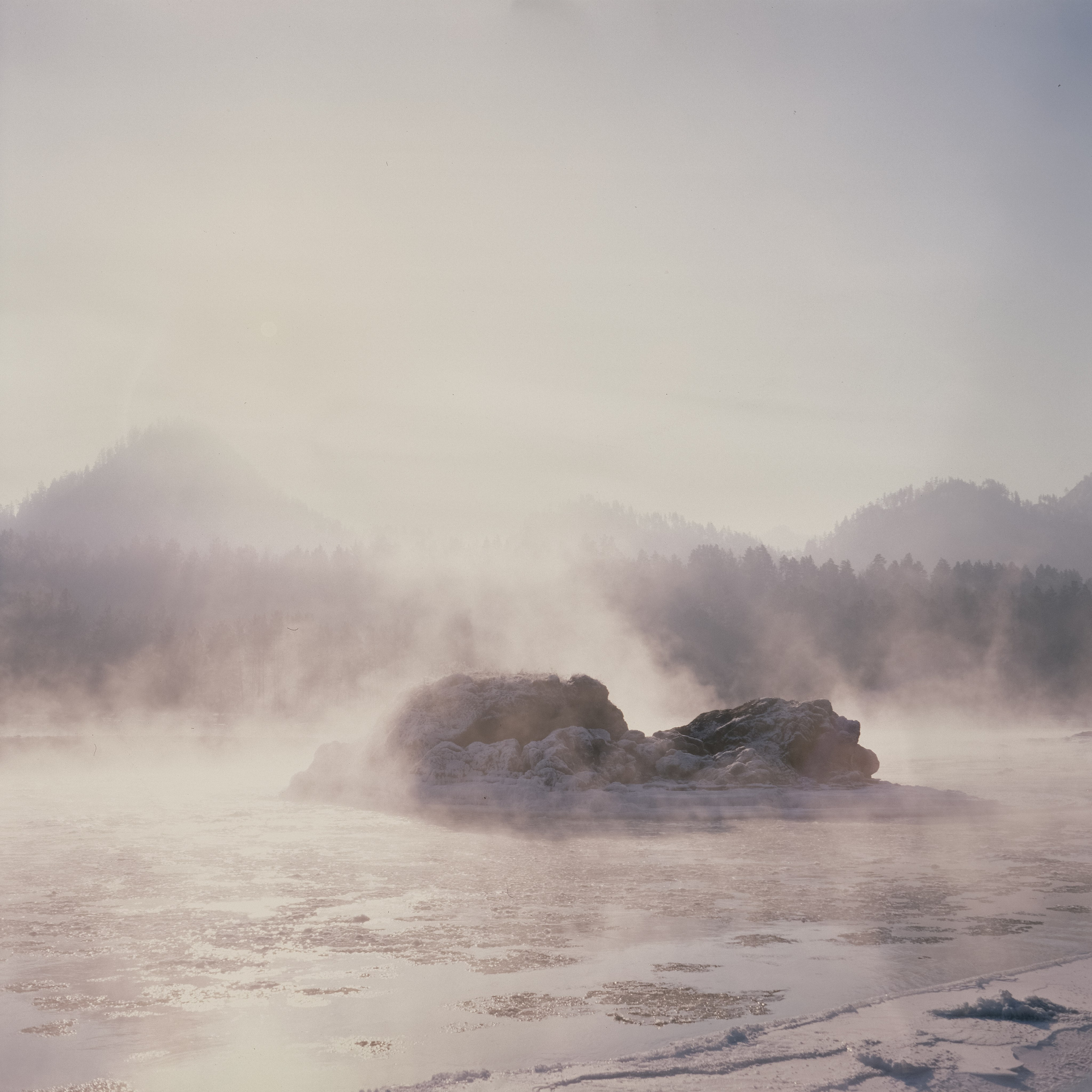 База Берель, поле у вертолетной площадки / 13 декабря 2023 года (-33℃)