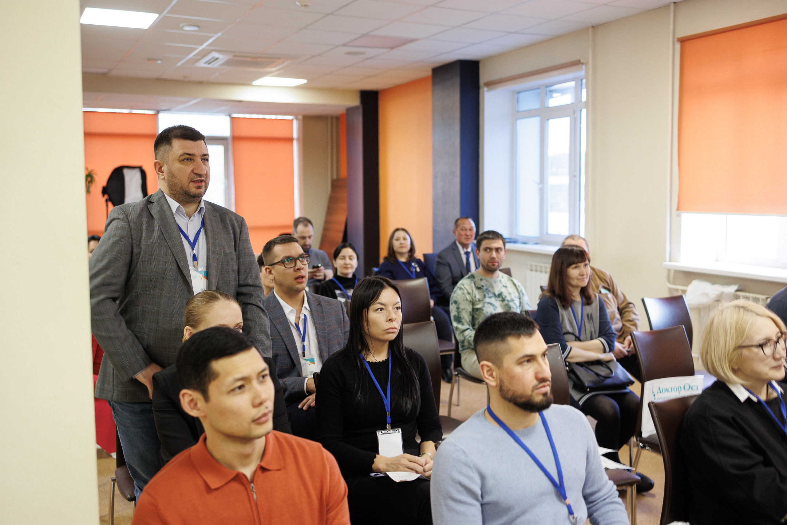Медицинская конференция. Доктор Ост. Фотограф в Тюмени — Профессиональные фотосессии для бизнеса или семьи