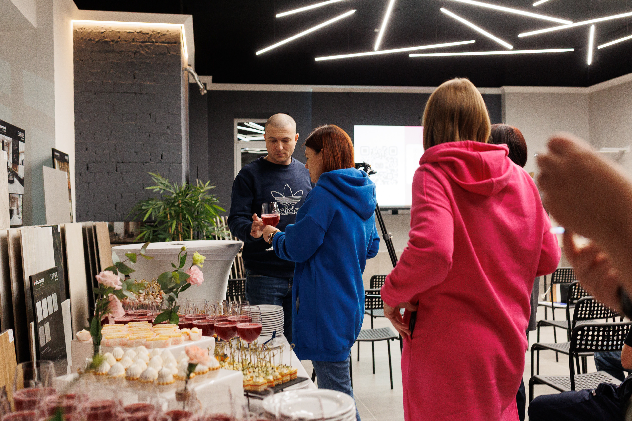 Встреча с подписчиками. Natan group и Брик приемка. Фотограф в Тюмени — Профессиональные фотосессии для бизнеса или семьи