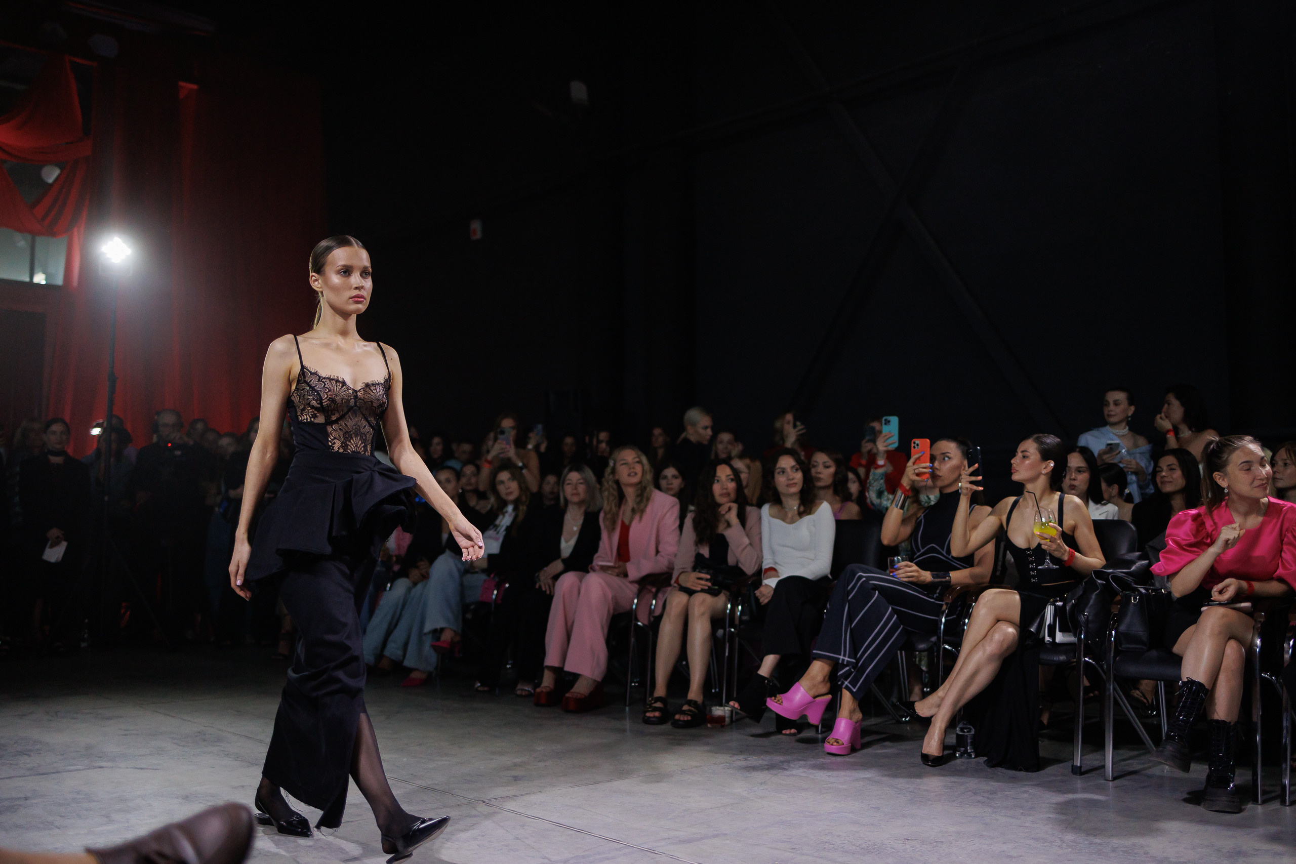 Tyumen Fashion Show. Фотограф в Тюмени — Профессиональные фотосессии для бизнеса или семьи