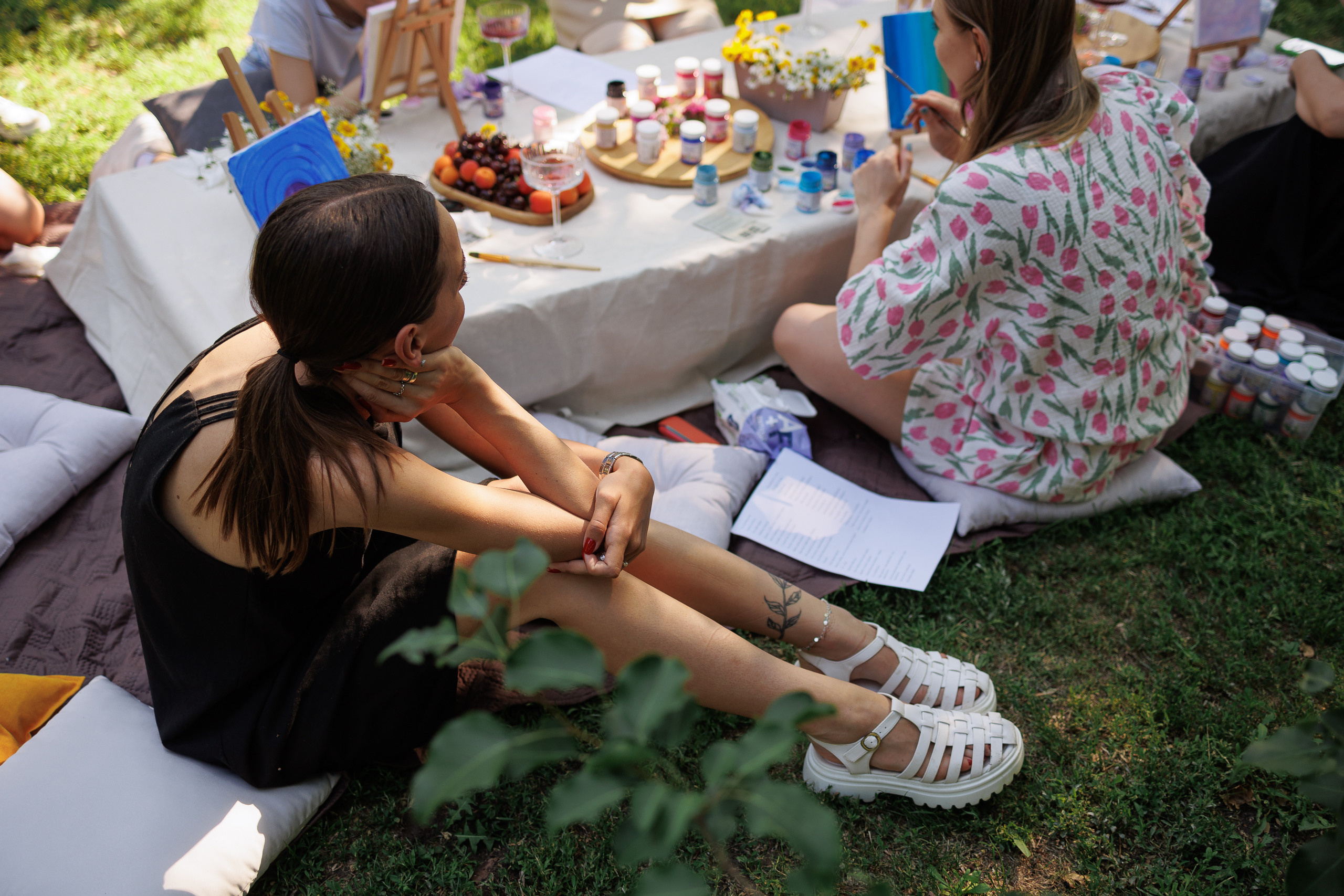 МК рисование на холсте. Фотограф в Тюмени — Профессиональные фотосессии для бизнеса или семьи