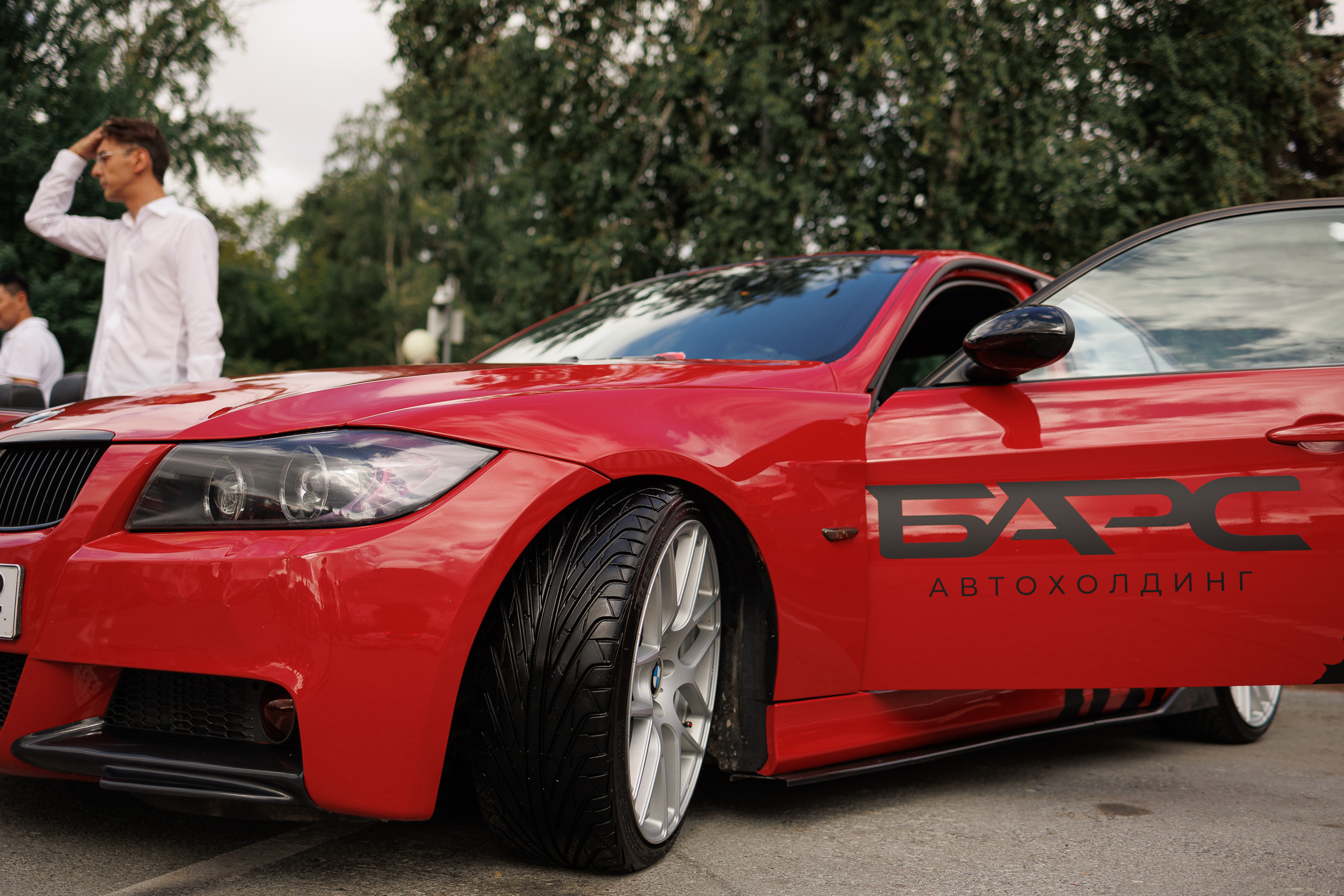 День города. BMW Bars и Красная армия. Фотограф в Тюмени — Профессиональные фотосессии для бизнеса или семьи