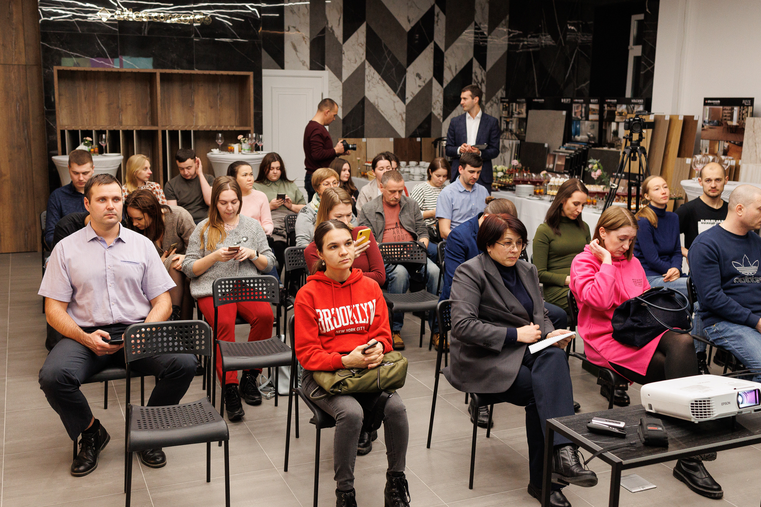 Встреча с подписчиками. Natan group и Брик приемка. Фотограф в Тюмени — Профессиональные фотосессии для бизнеса или семьи