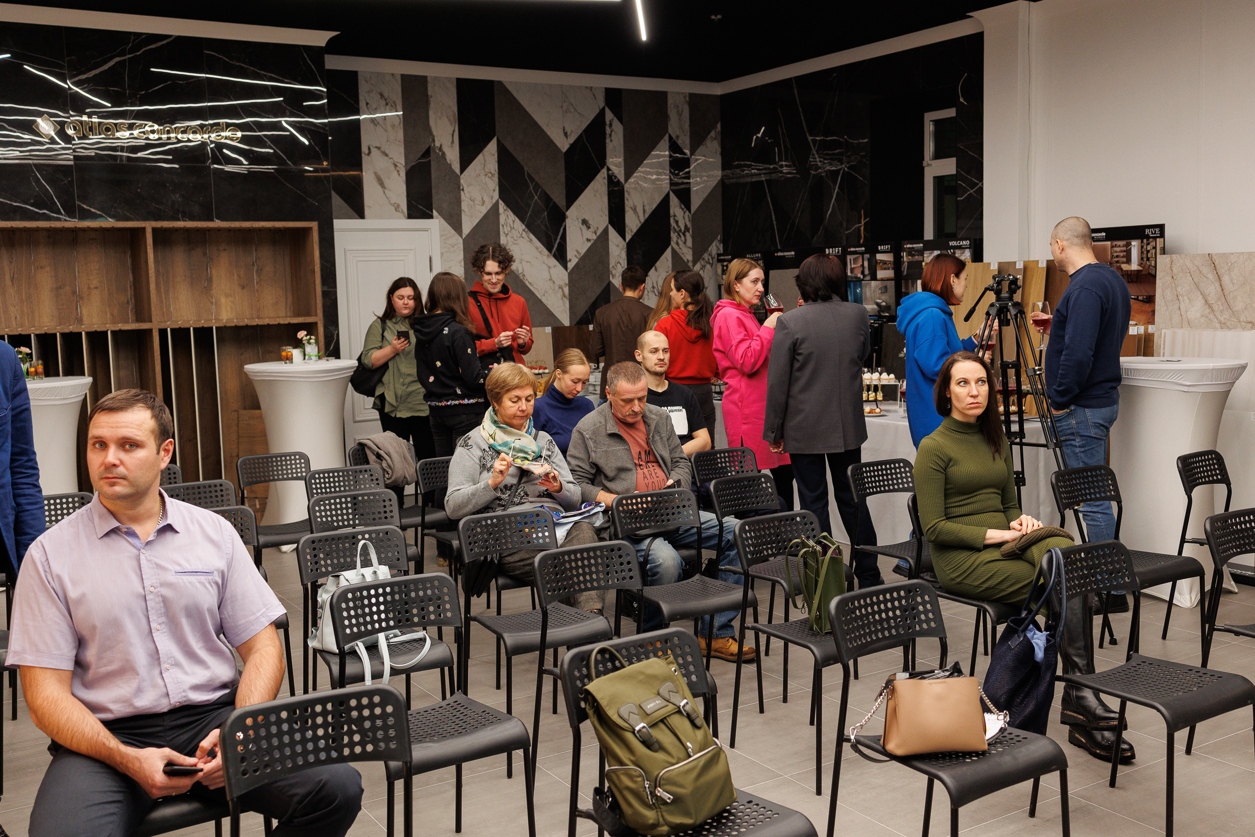 Встреча с подписчиками. Natan group и Брик приемка. Фотограф в Тюмени — Профессиональные фотосессии для бизнеса или семьи