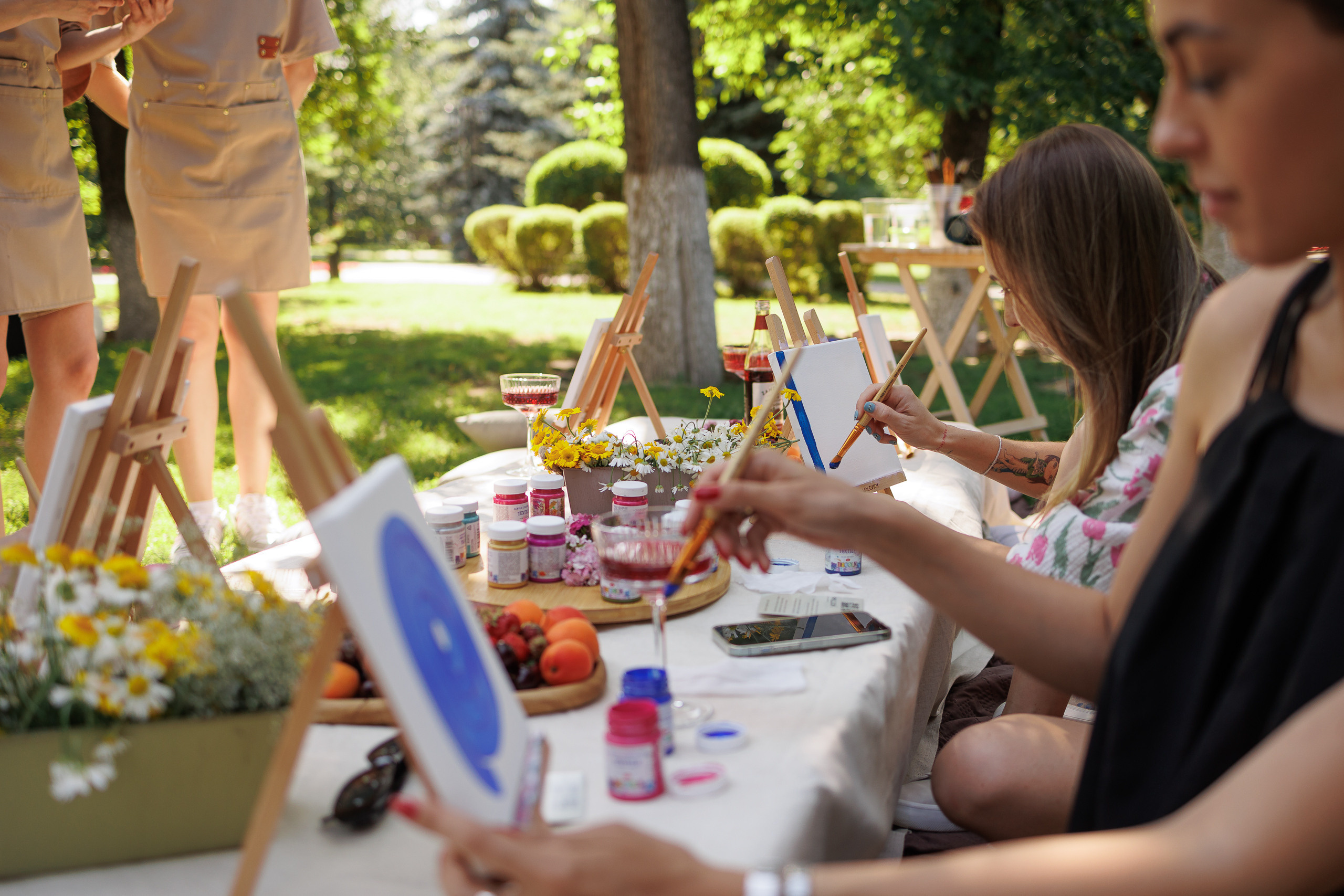 МК рисование на холсте. Фотограф в Тюмени — Профессиональные фотосессии для бизнеса или семьи