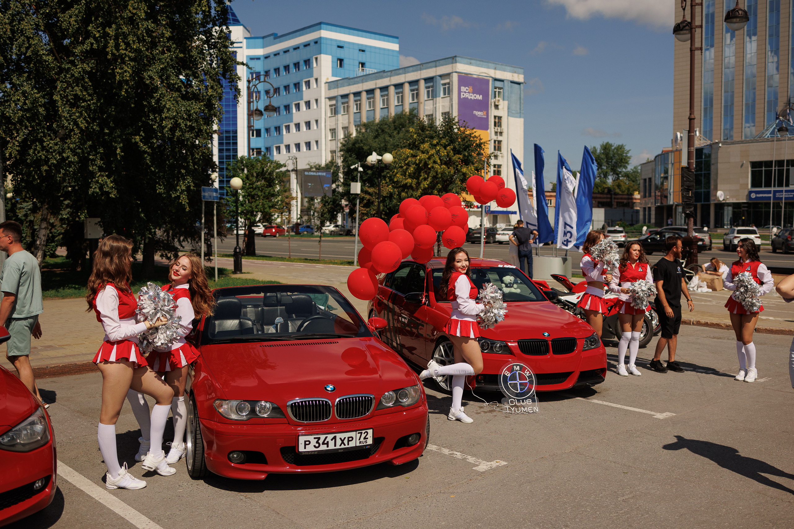 День города. BMW Bars и Красная армия. Фотограф в Тюмени — Профессиональные фотосессии для бизнеса или семьи