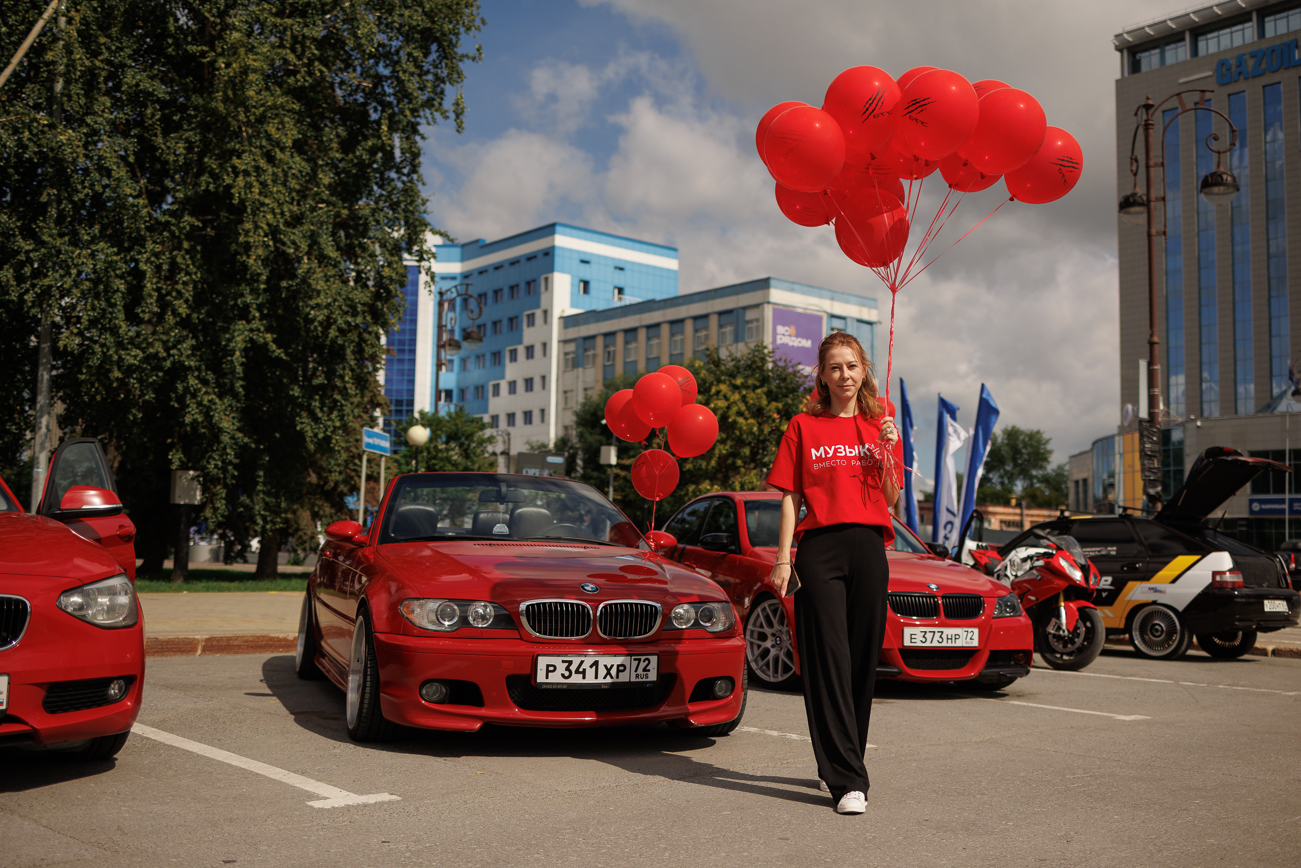 День города. BMW Bars и Красная армия. Фотограф в Тюмени — Профессиональные фотосессии для бизнеса или семьи
