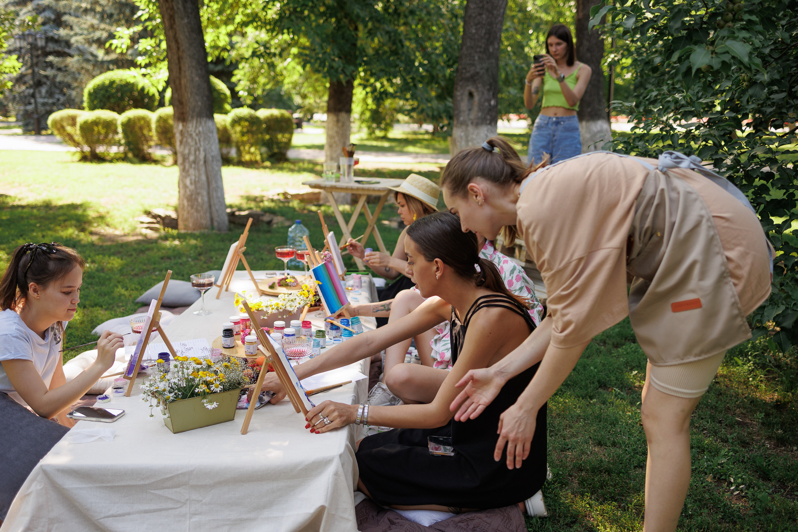 МК рисование на холсте. Фотограф в Тюмени — Профессиональные фотосессии для бизнеса или семьи