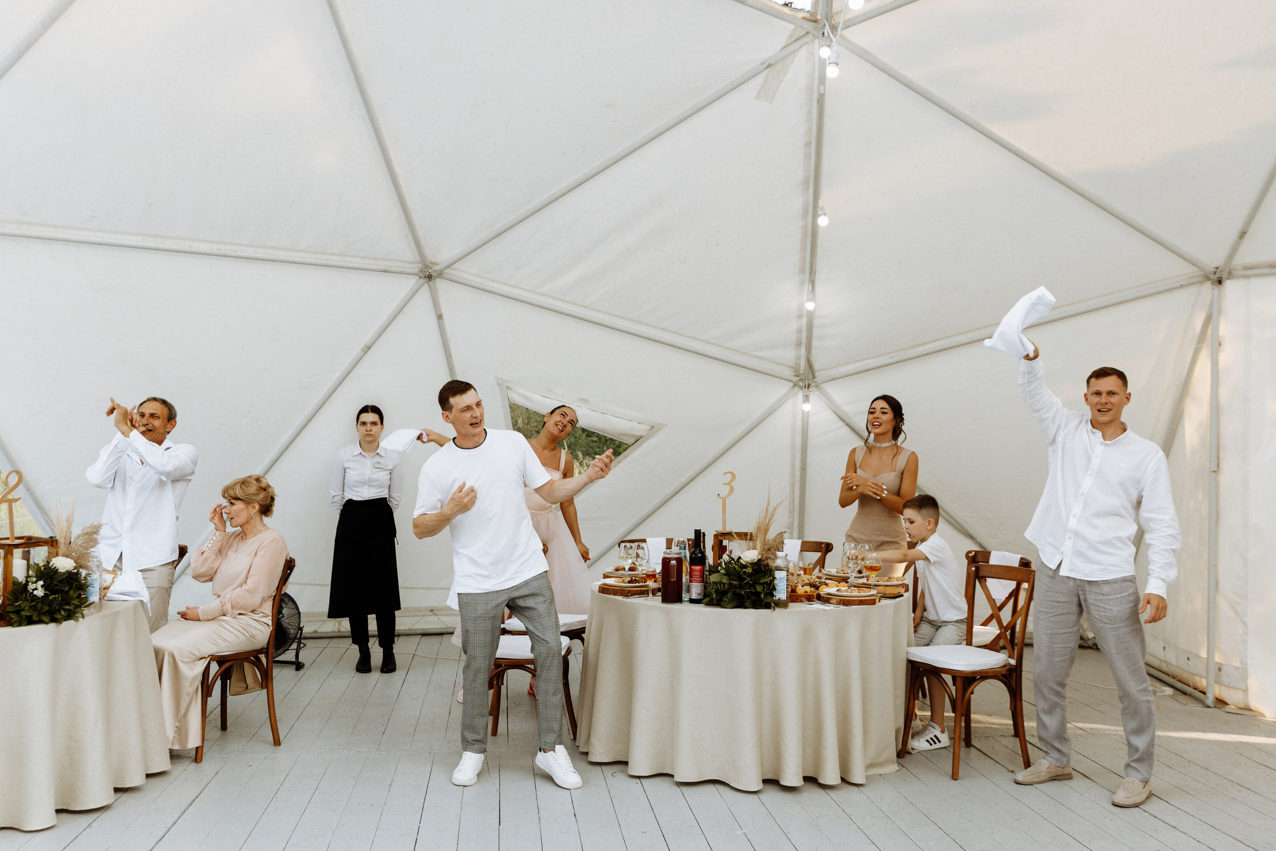 Алексей и Марина. Шатер Яженю. Свадебный фотограф Балчугова Мария Екатеринбург