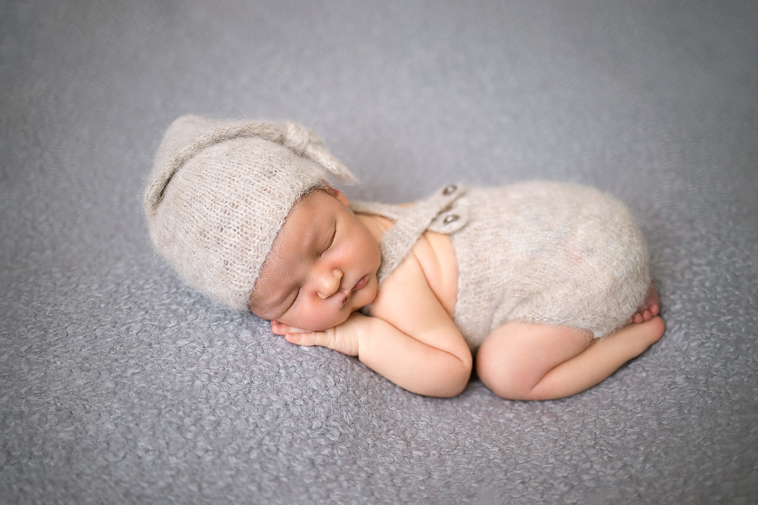 Фотосессия новорожденного. Фотограф новорожденных в Новосибирске